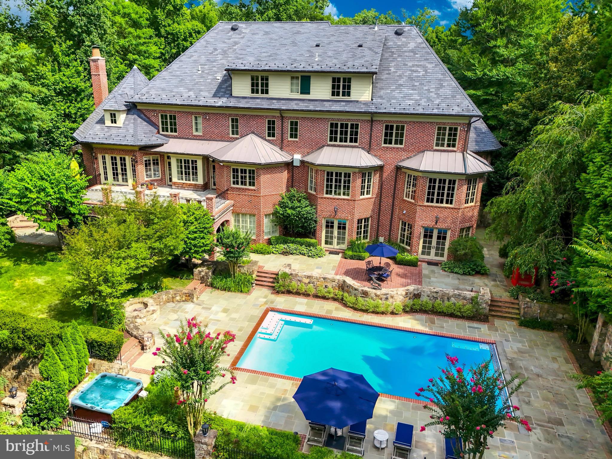 THE RESERVE - Residential