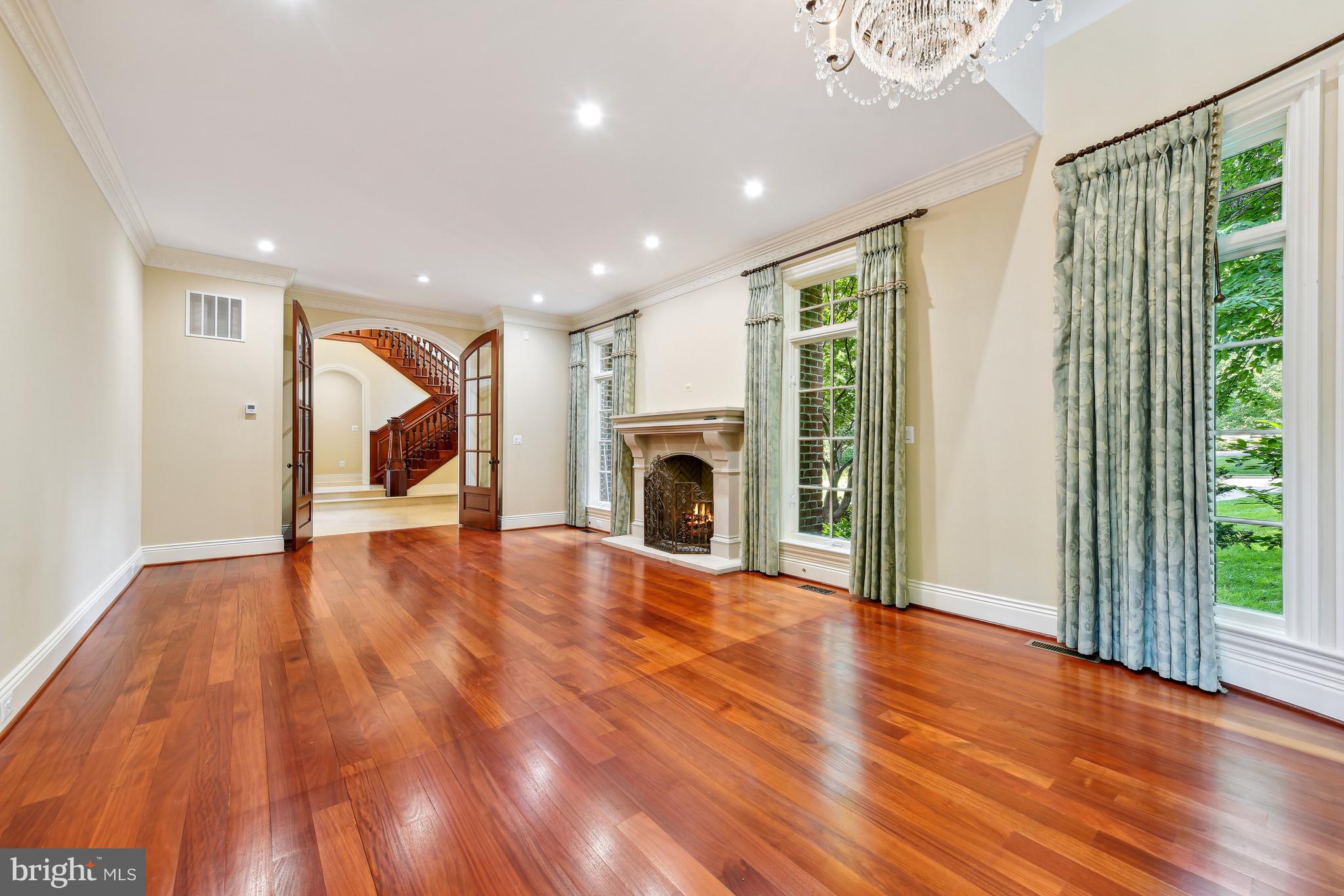 THE RESERVE - Residential