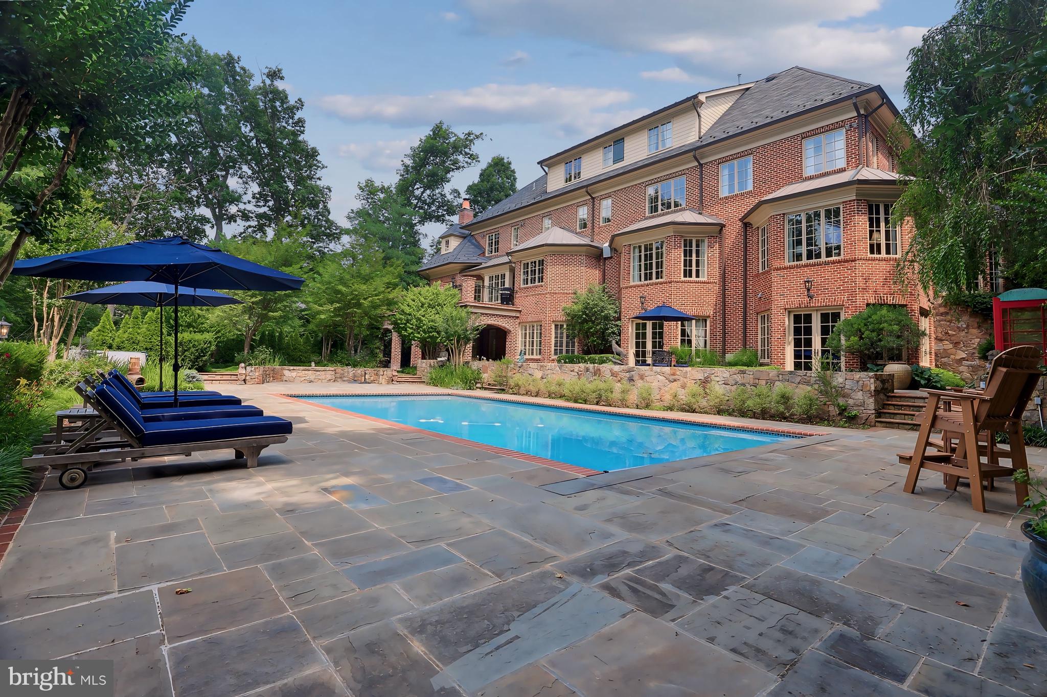 THE RESERVE - Residential