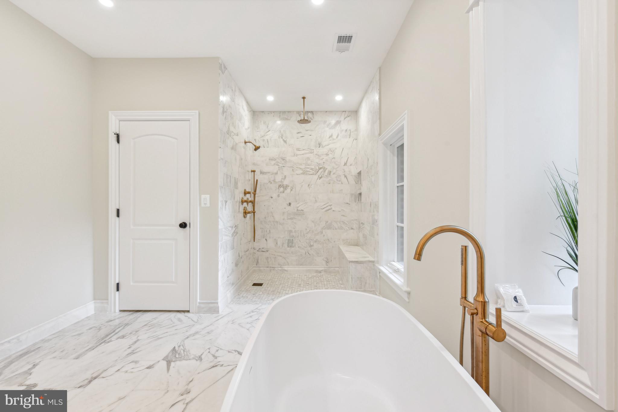 THE RESERVE - Residential