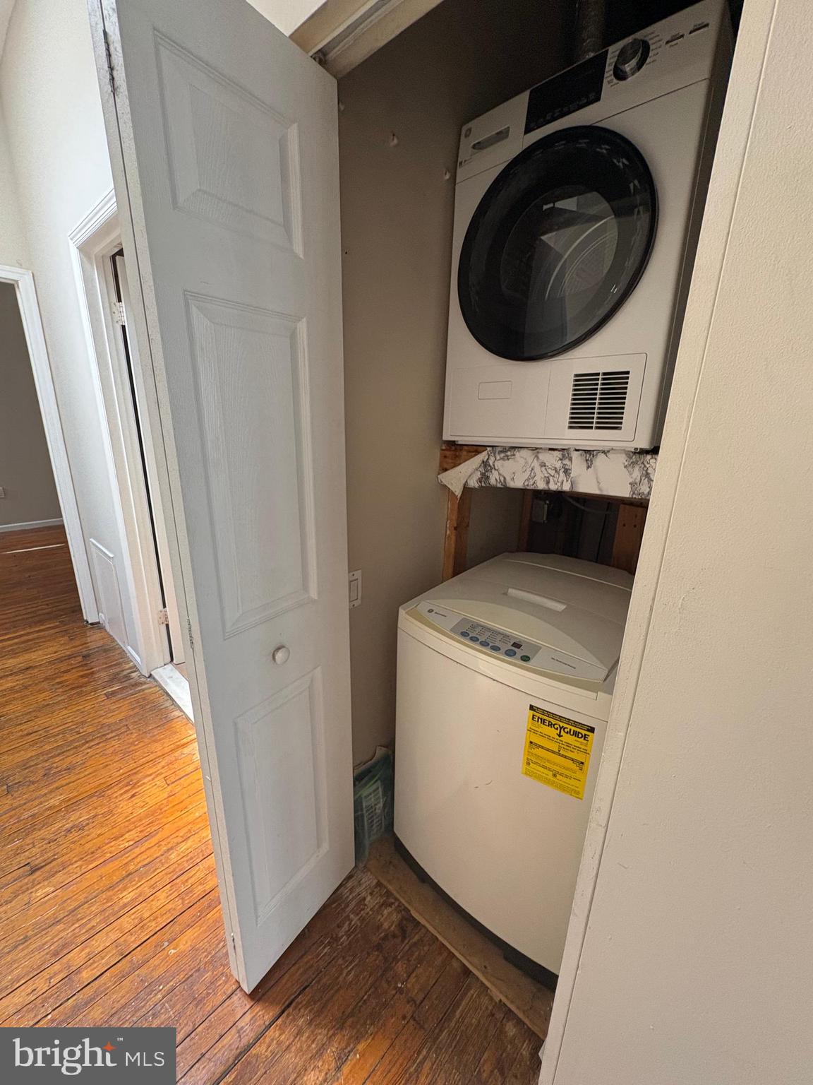 BELLA VISTA - Residential Lease