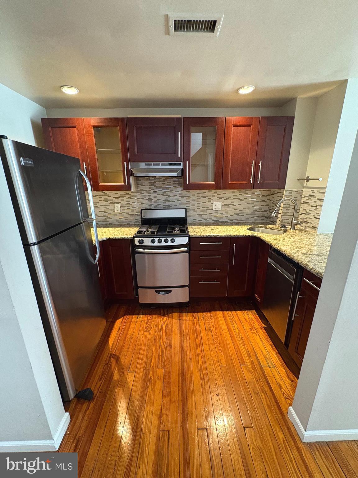 BELLA VISTA - Residential Lease