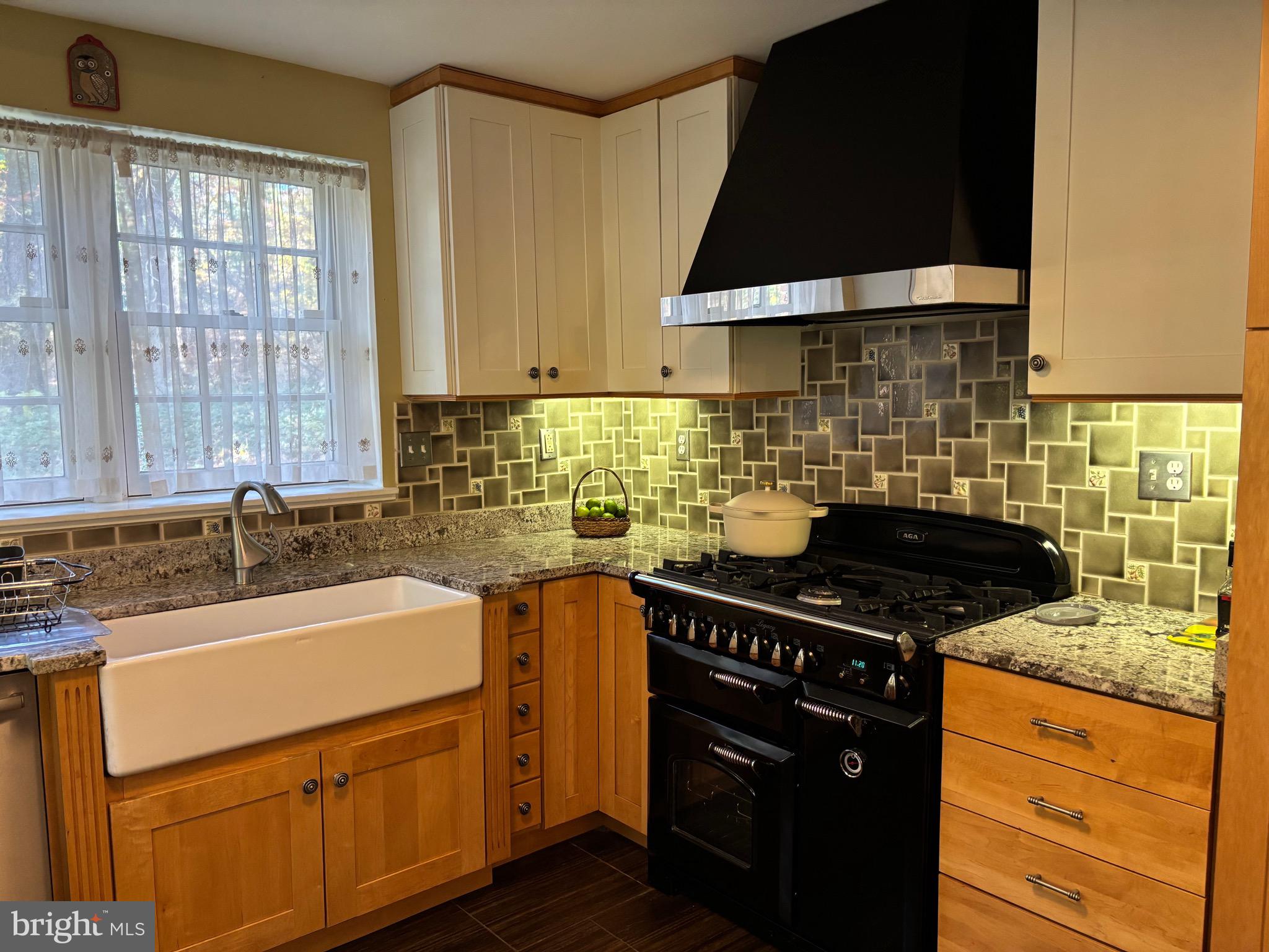 WINCHESTER ESTATES - Residential