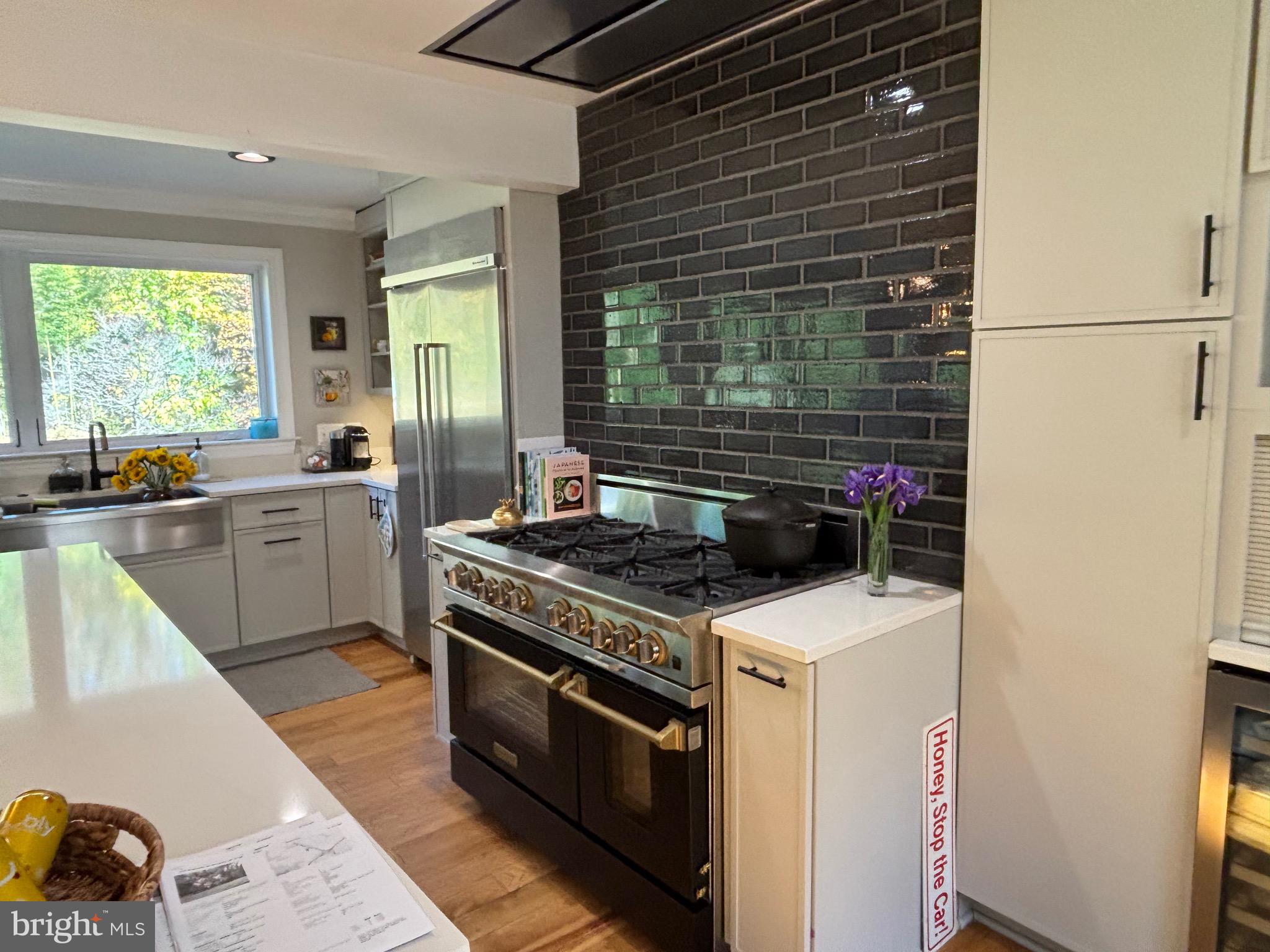 WINCHESTER ESTATES - Residential