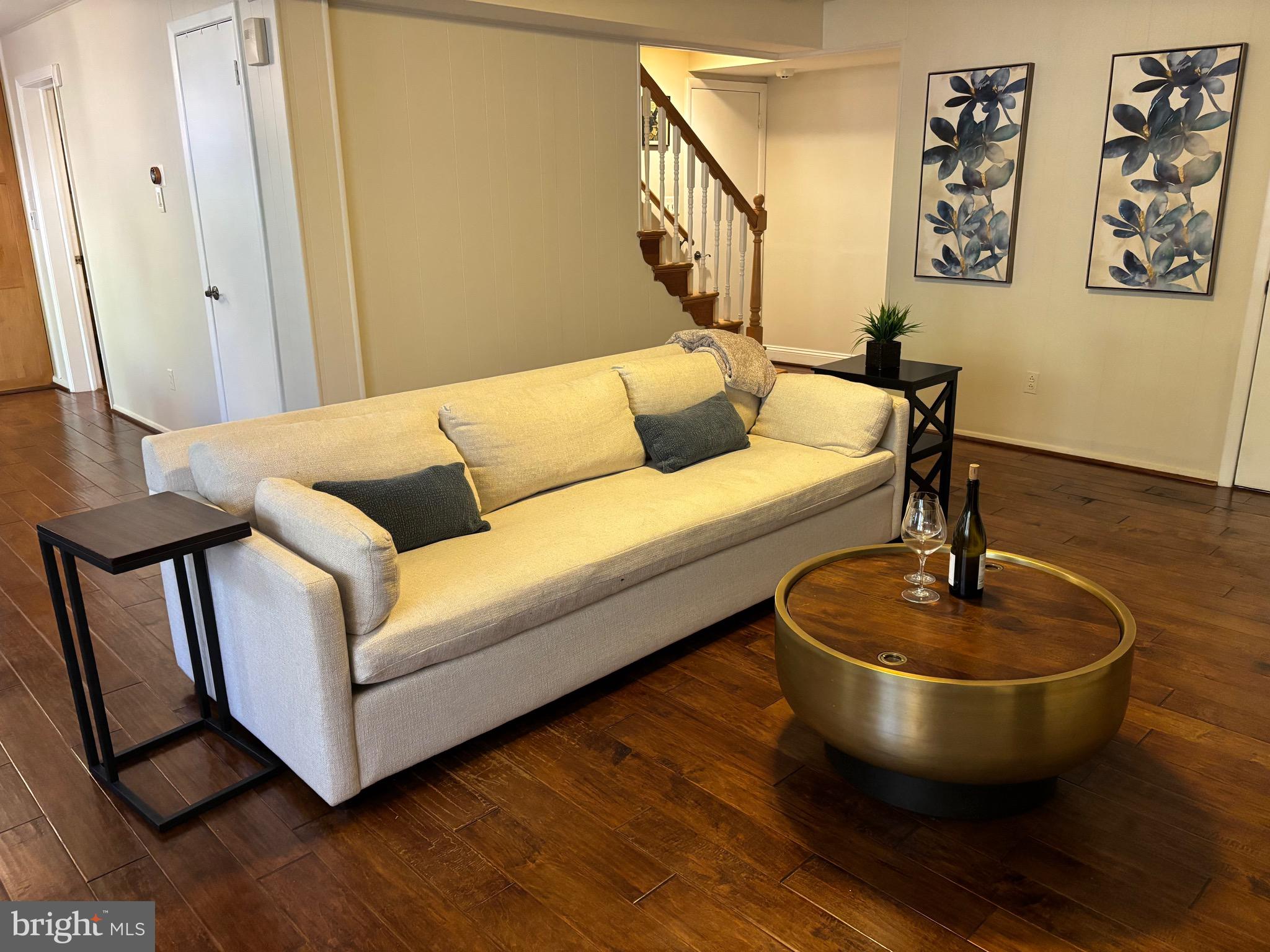 WINCHESTER ESTATES - Residential