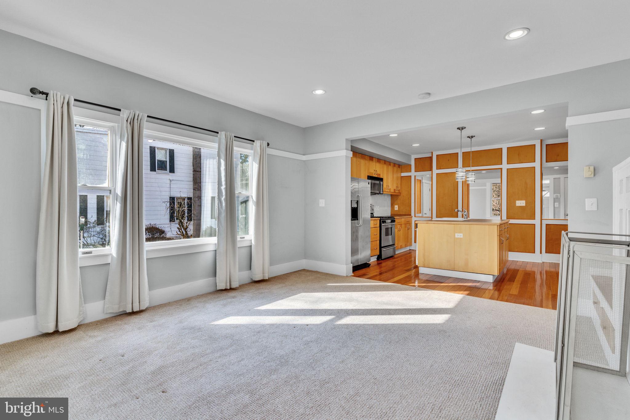 MOUNT WASHINGTON - Residential