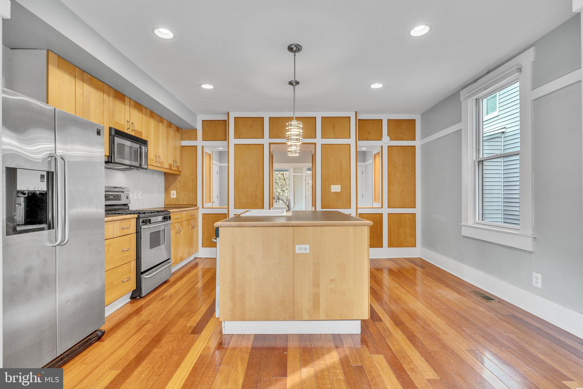MOUNT WASHINGTON - Residential