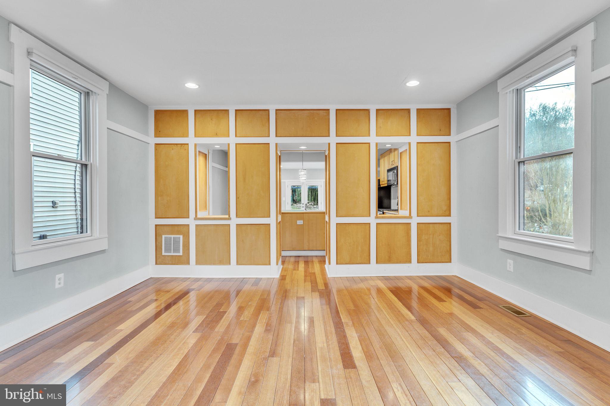 MOUNT WASHINGTON - Residential