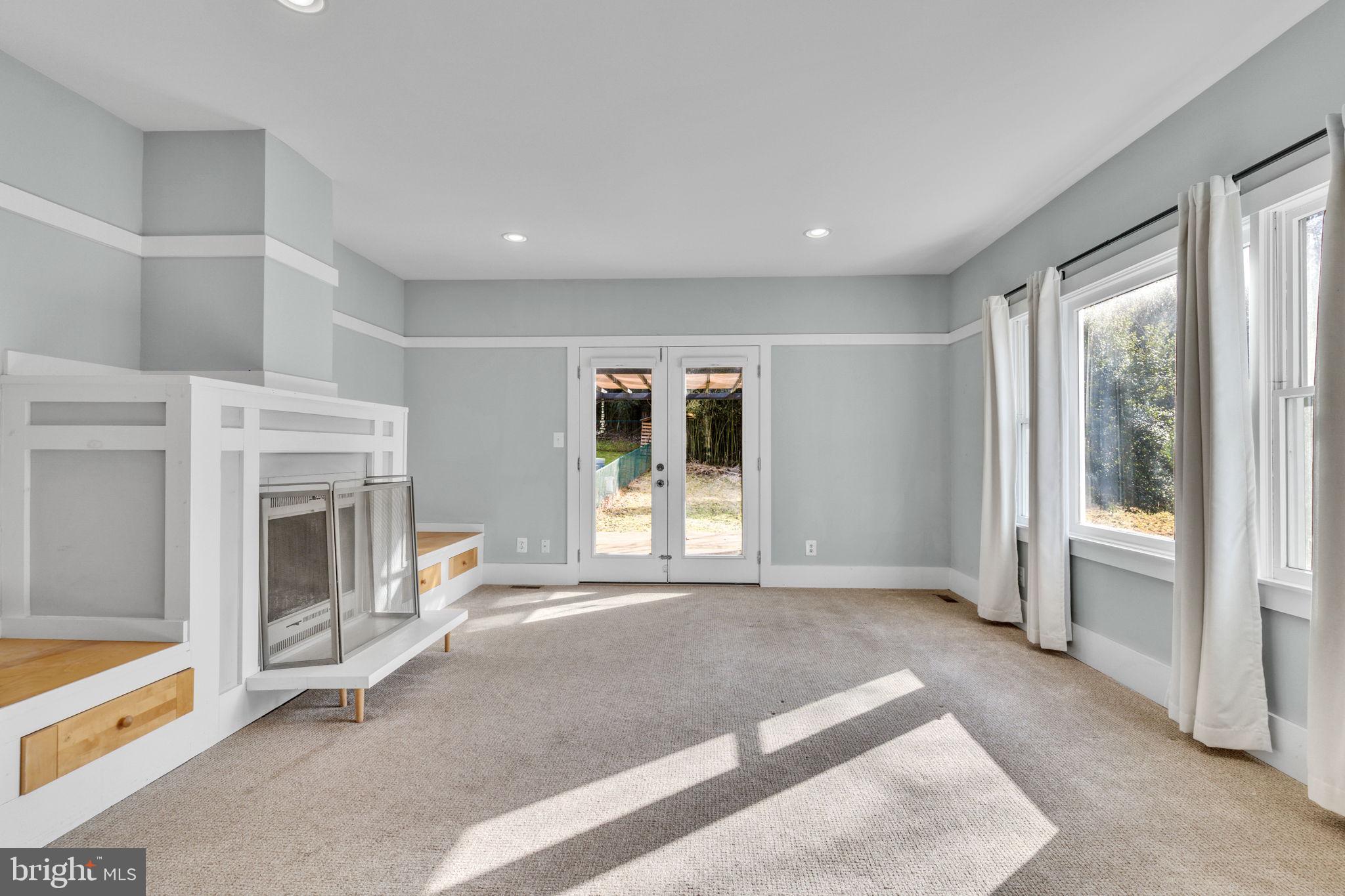MOUNT WASHINGTON - Residential