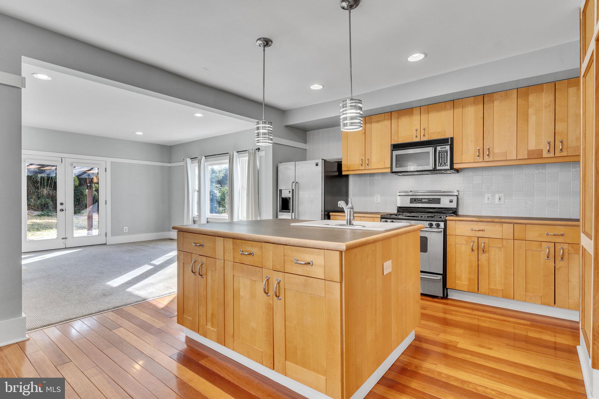 MOUNT WASHINGTON - Residential