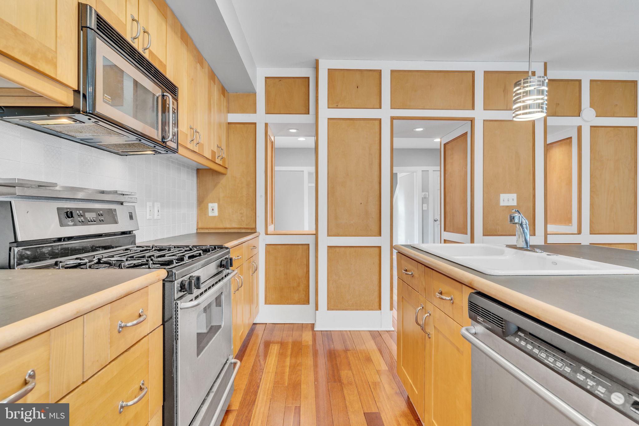 MOUNT WASHINGTON - Residential