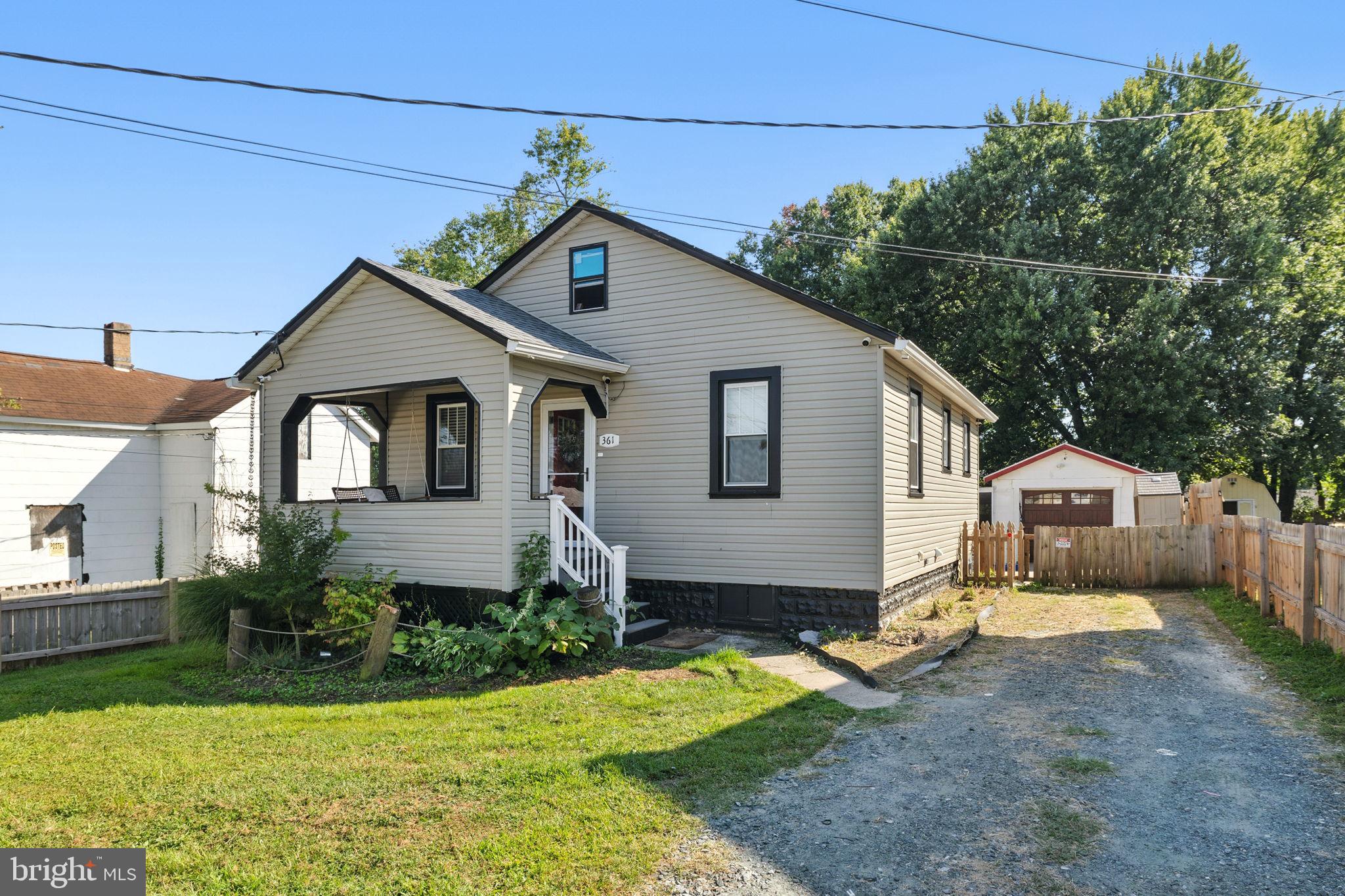 BACK RIVER HIGHLANDS - Residential