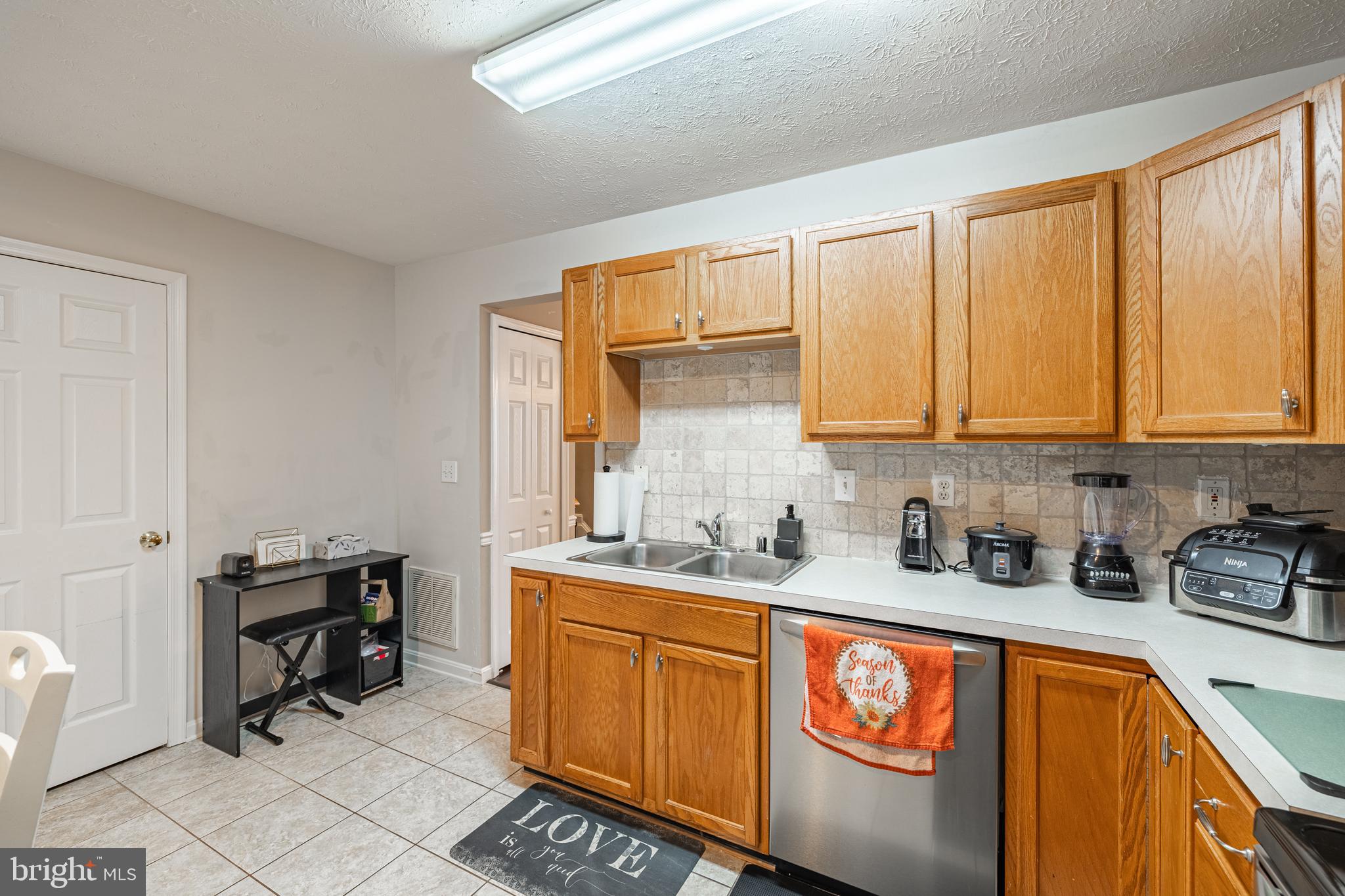 COVENTRY CREEK - Residential