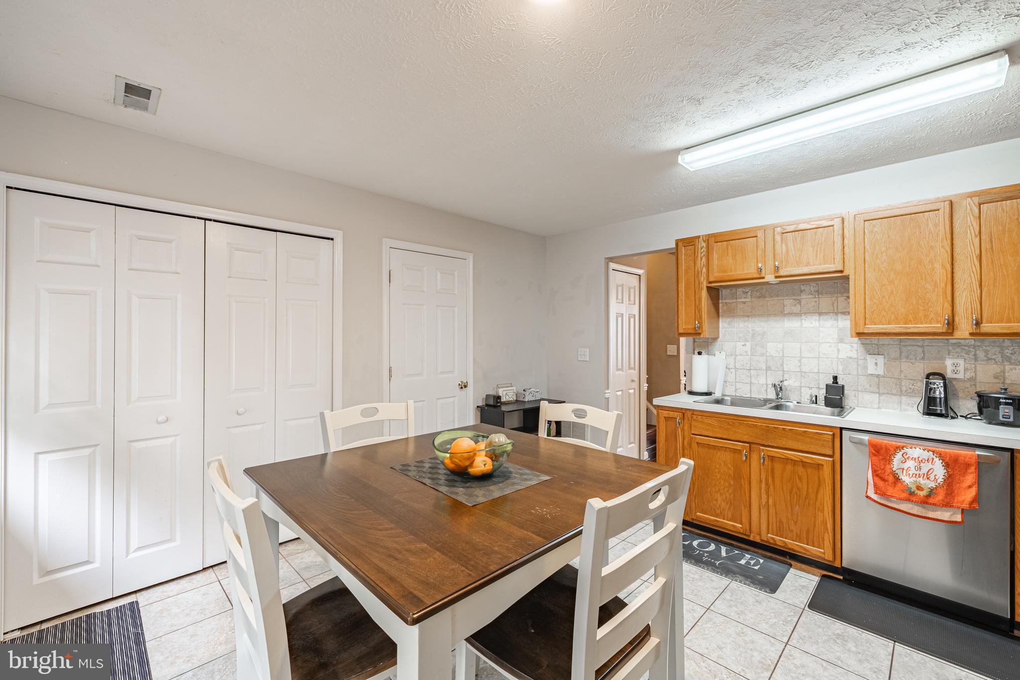 COVENTRY CREEK - Residential