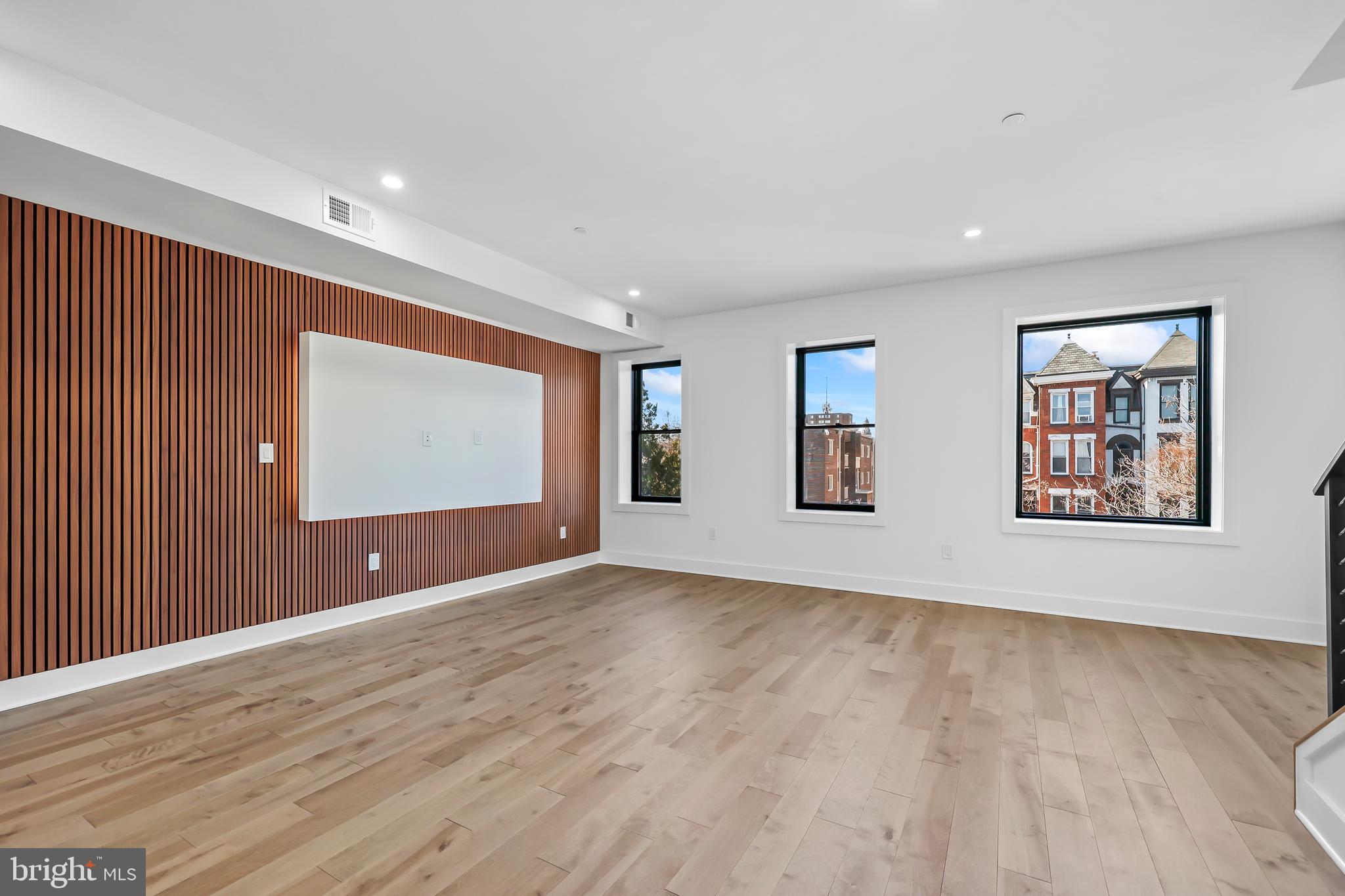 3009 13TH NW 2