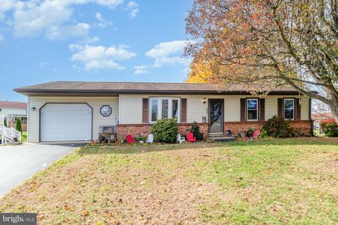 633 HENRY HOUCK LANE LEBANON PA 17042