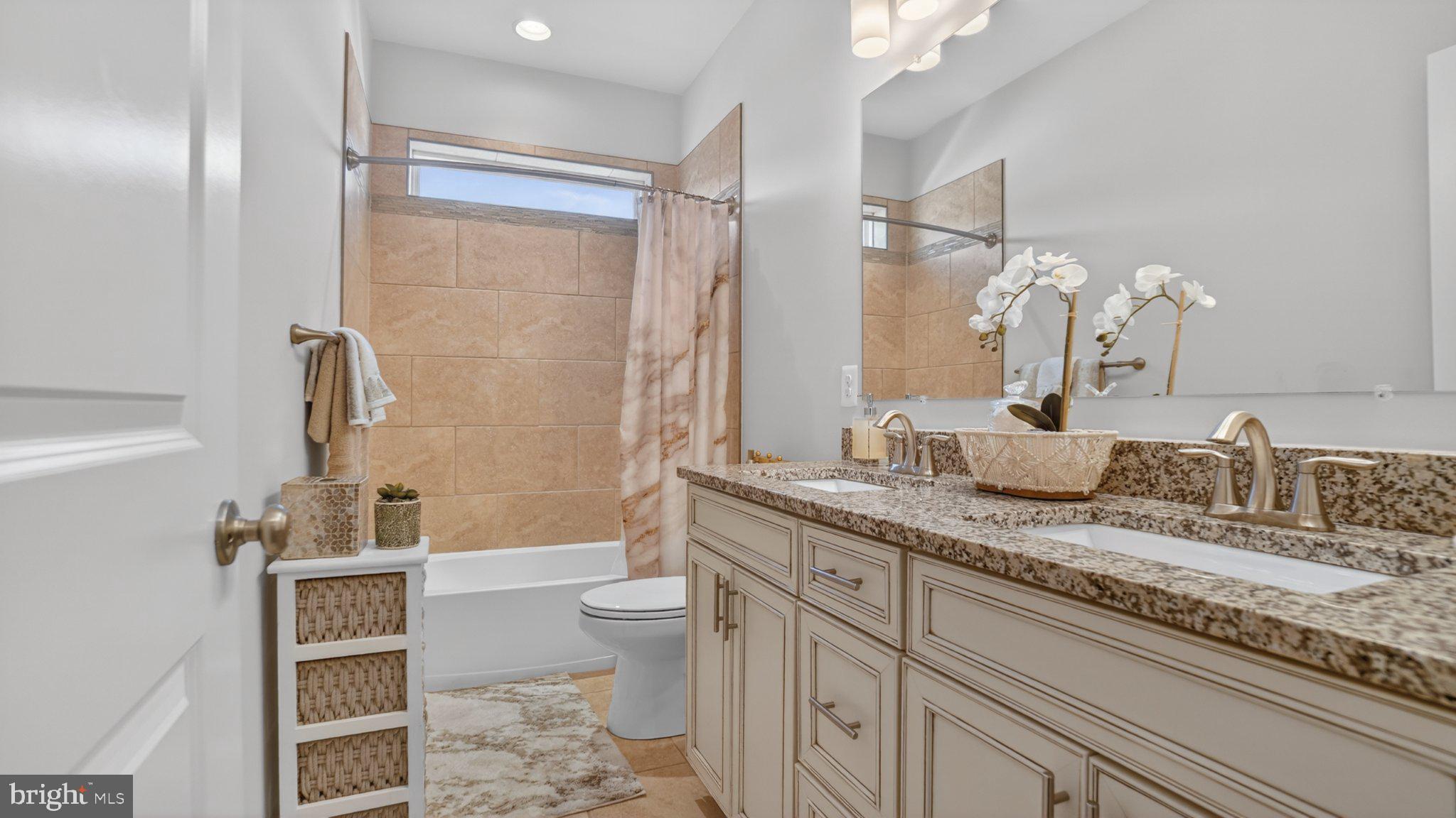 HOLLY RIDGE - Residential