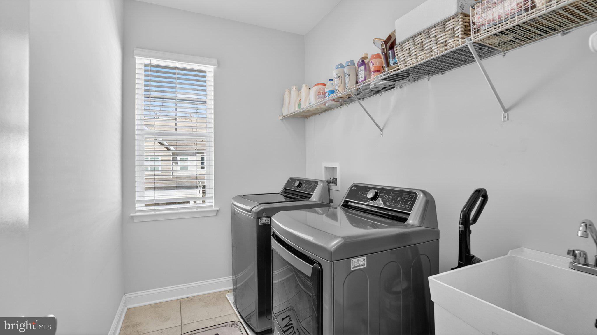 HOLLY RIDGE - Residential