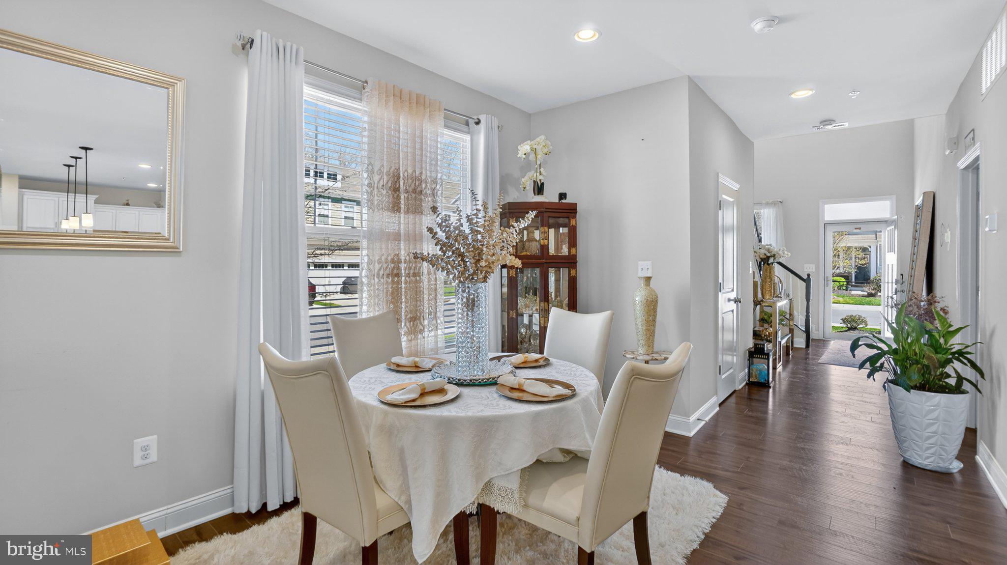 HOLLY RIDGE - Residential