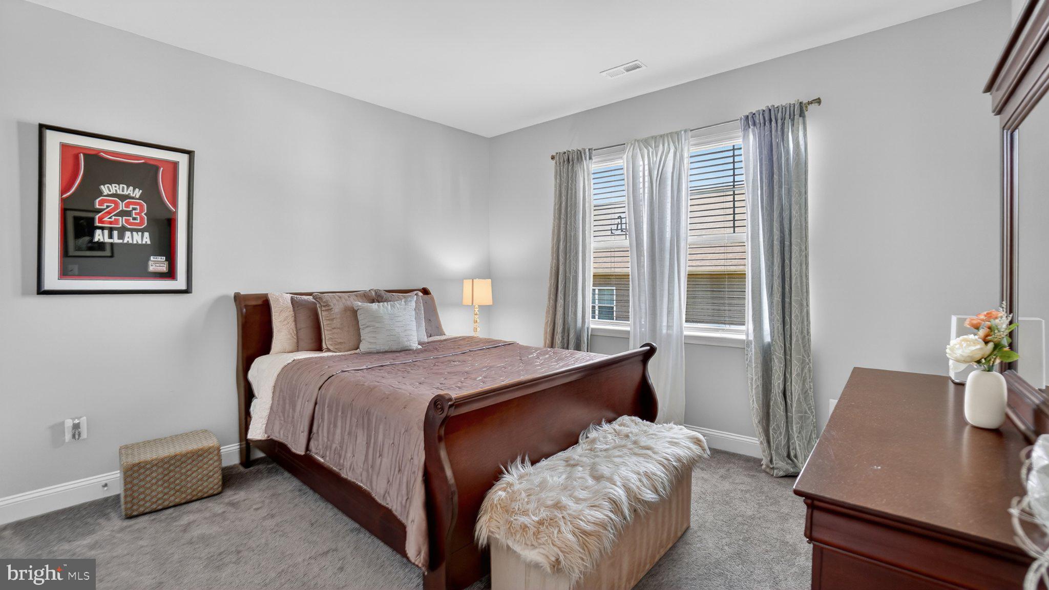 HOLLY RIDGE - Residential