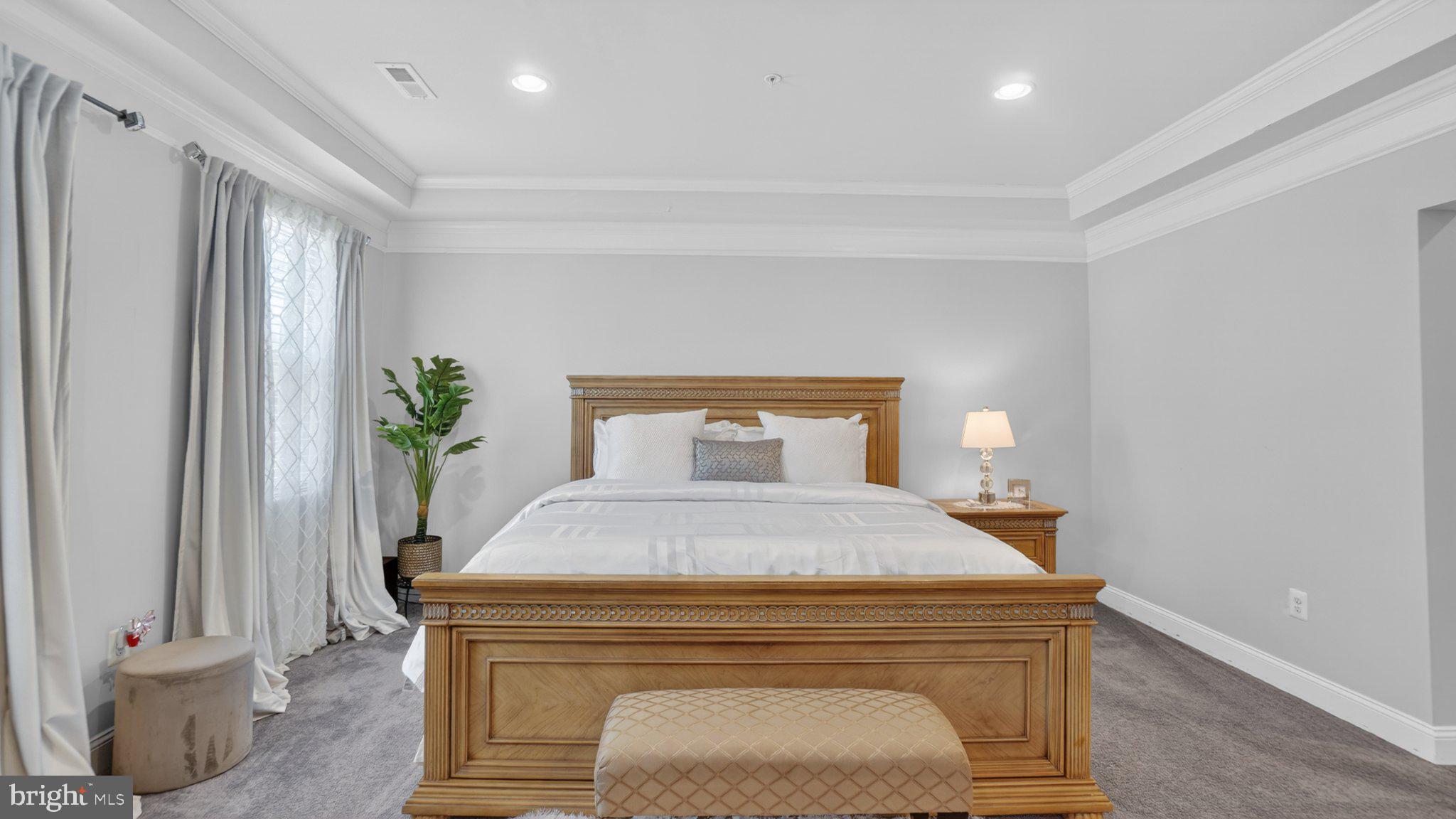 HOLLY RIDGE - Residential