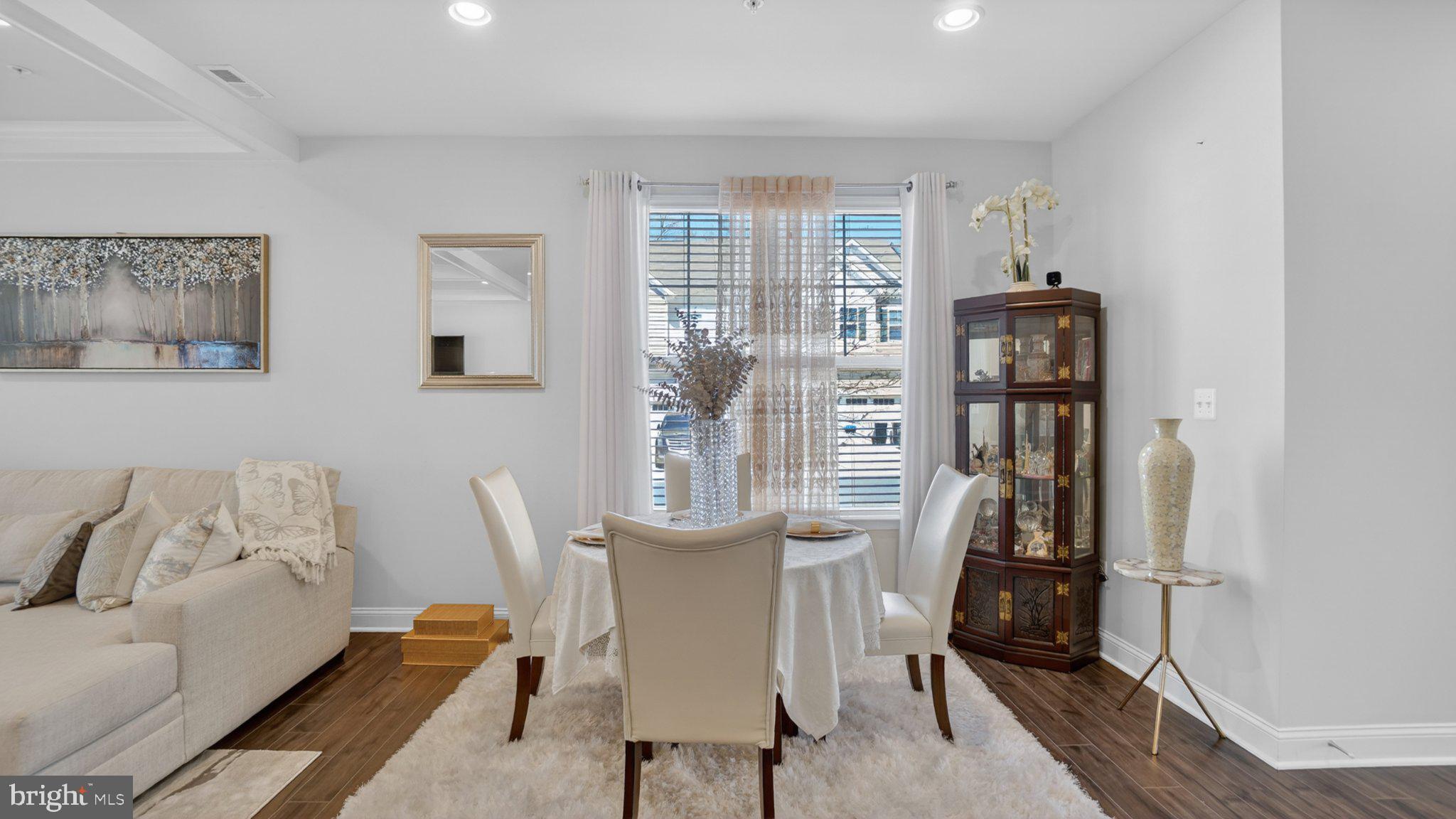 HOLLY RIDGE - Residential