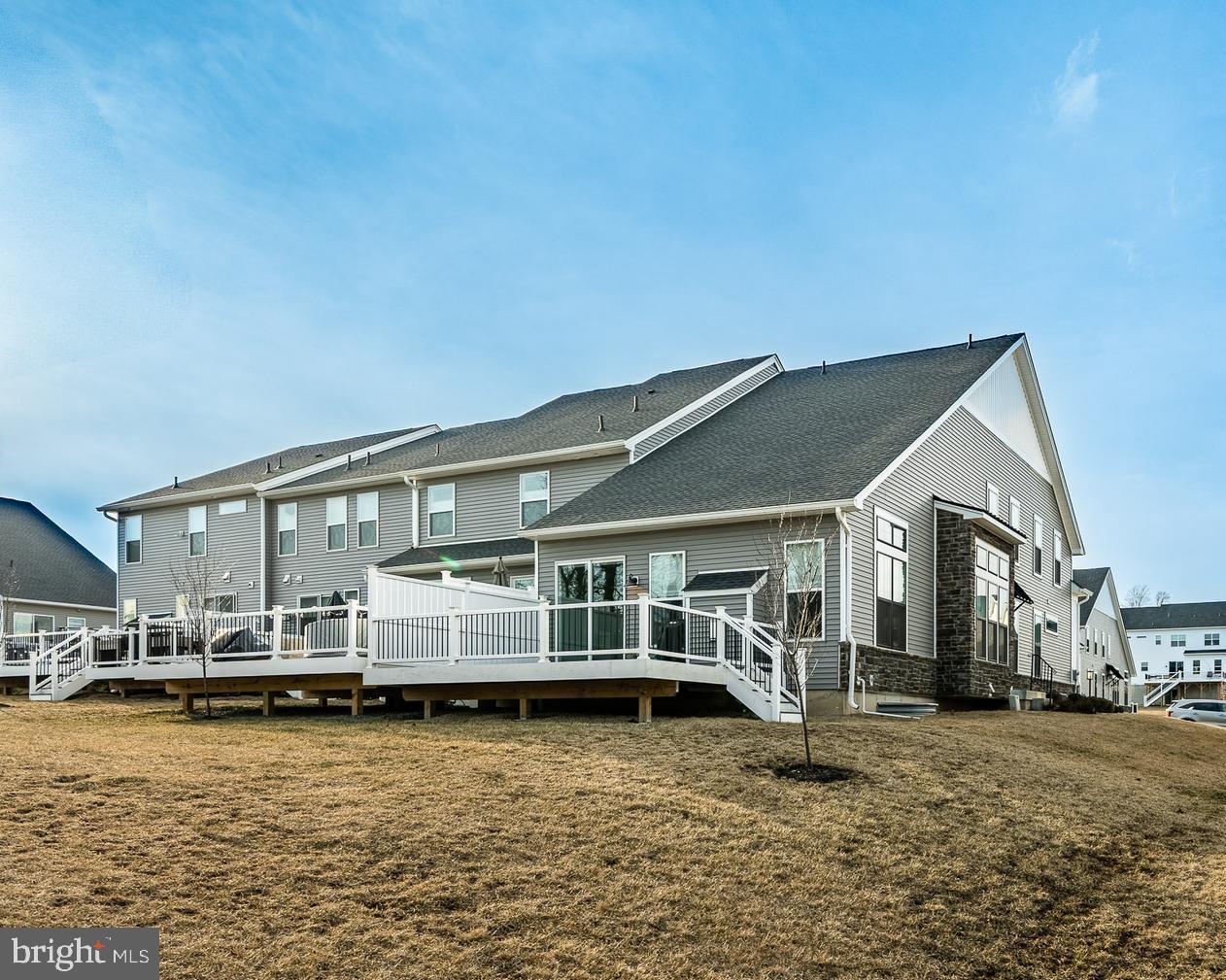 RESERVE AT CENTER SQUARE - Residential