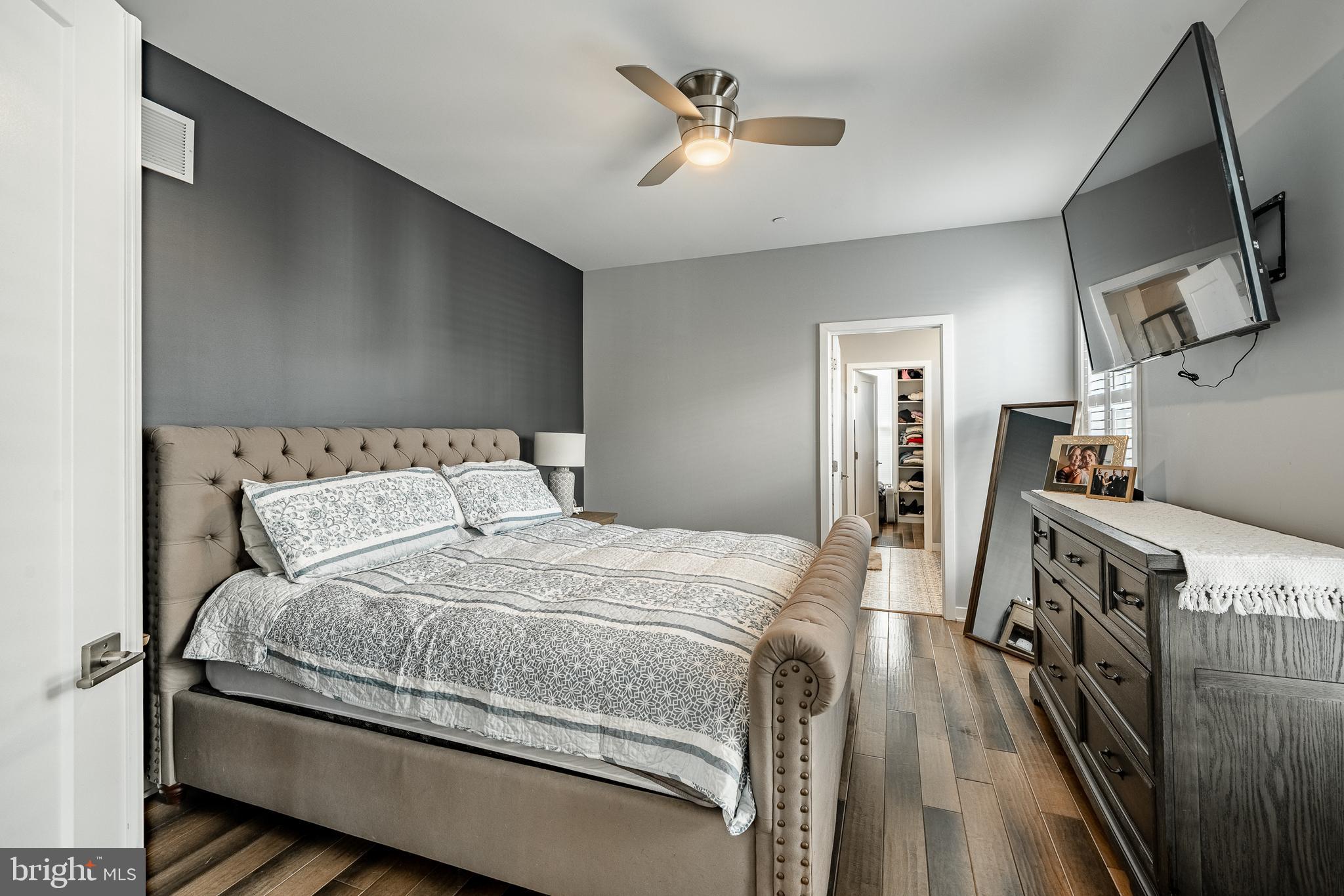 RESERVE AT CENTER SQUARE - Residential