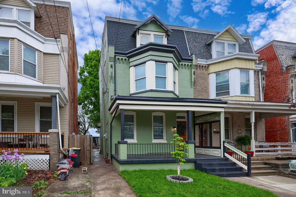 Photo of 130 Pearl Street, LANCASTER, PA 17603 (MLS # PALA2069360)