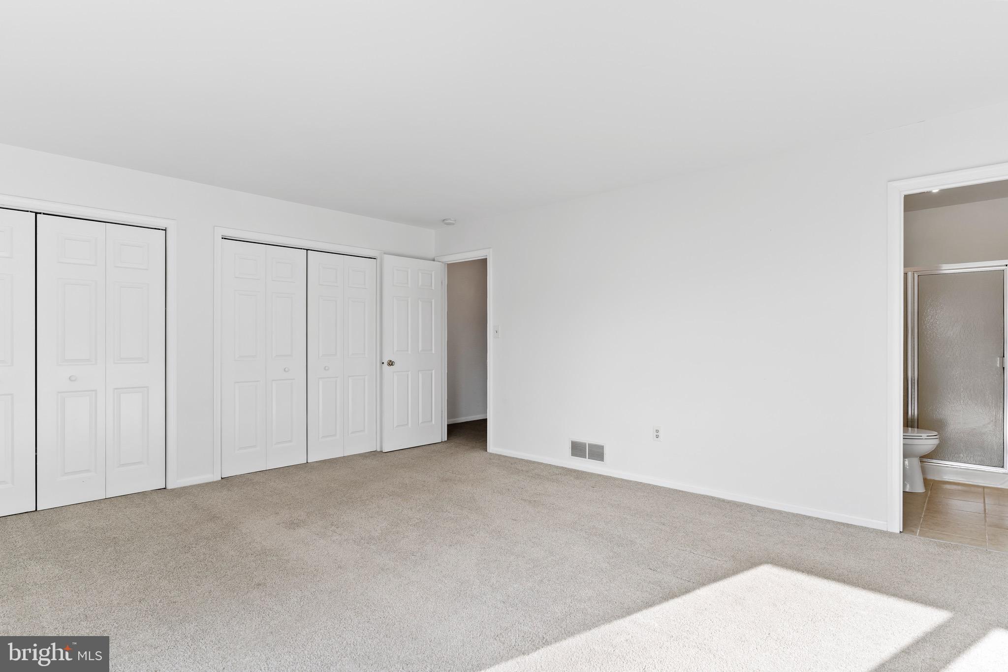 GREEN OAKS CONDOMINIUMS - Residential