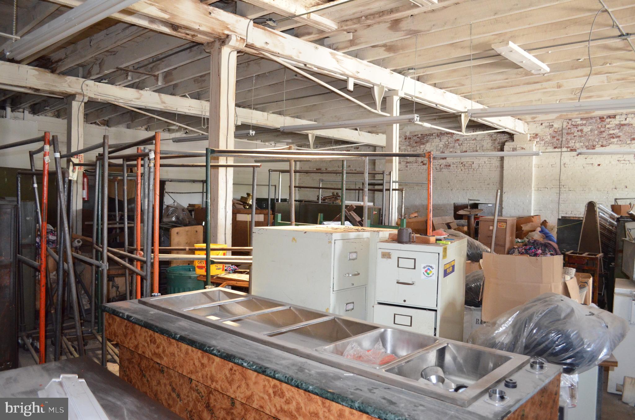 FISHTOWN - Commercial Sale