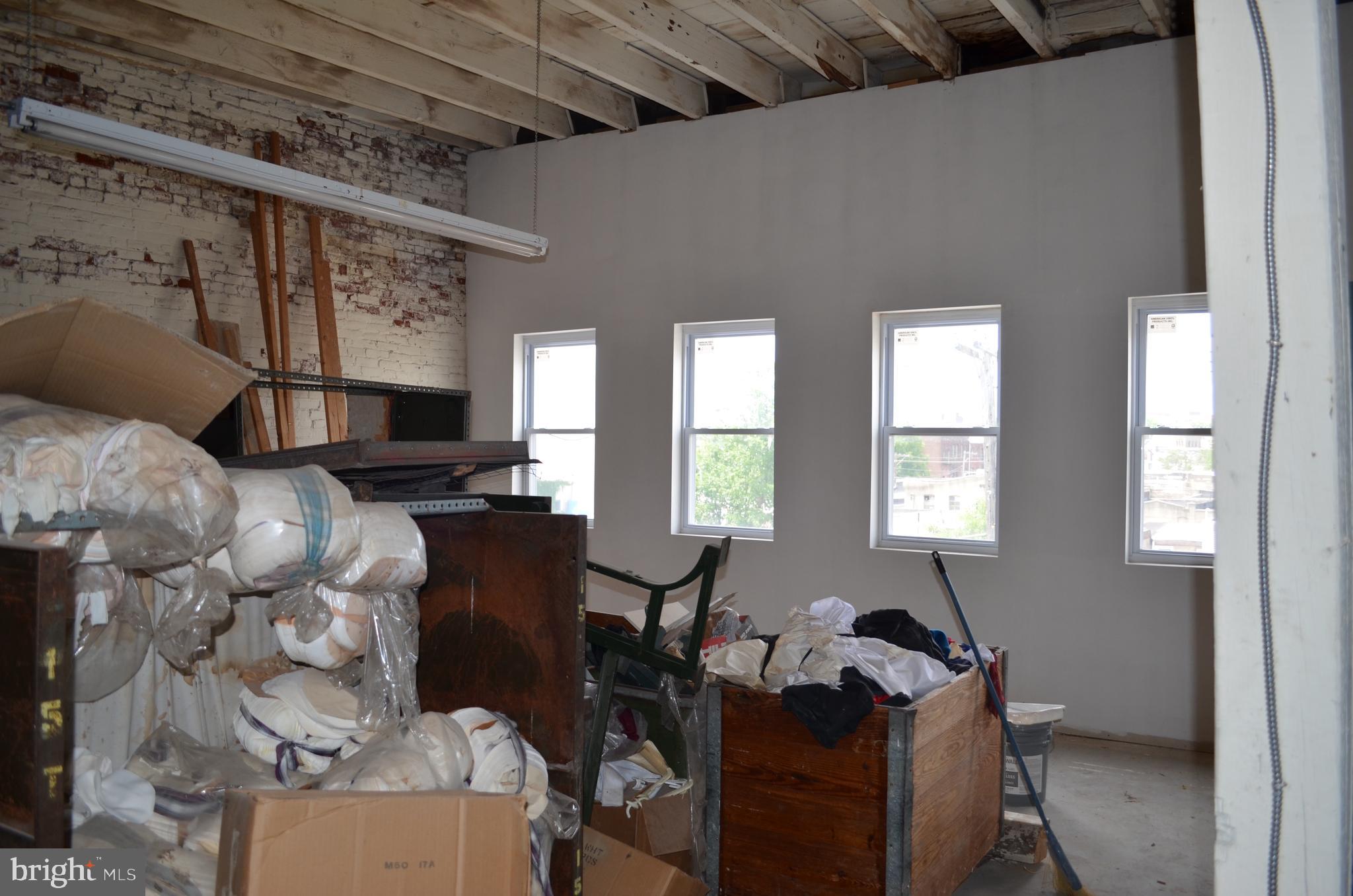 FISHTOWN - Commercial Sale