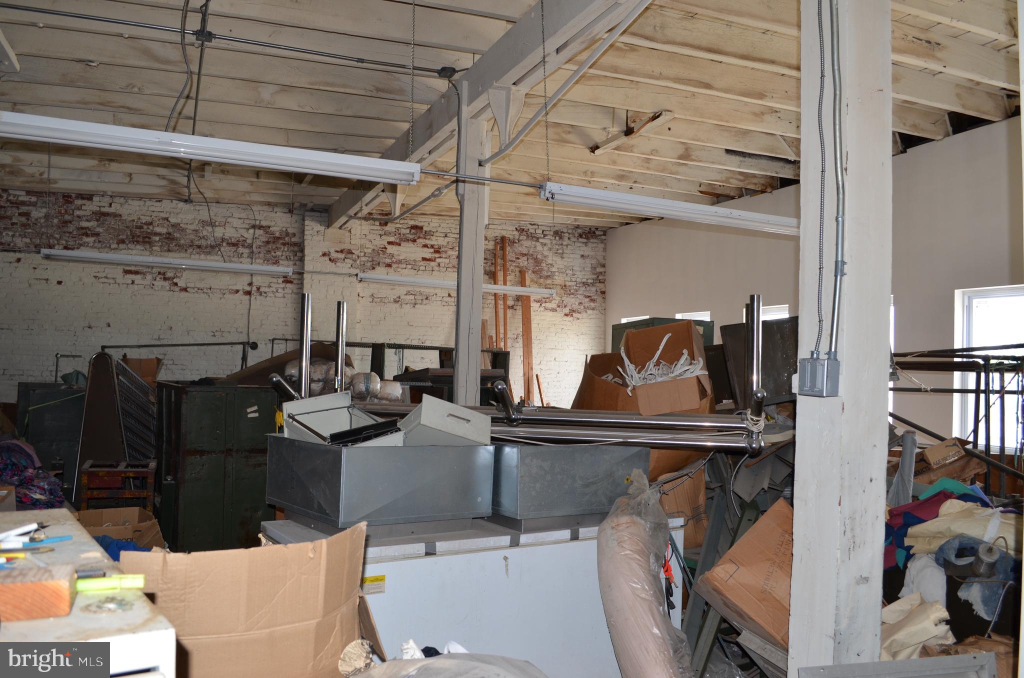 FISHTOWN - Commercial Sale
