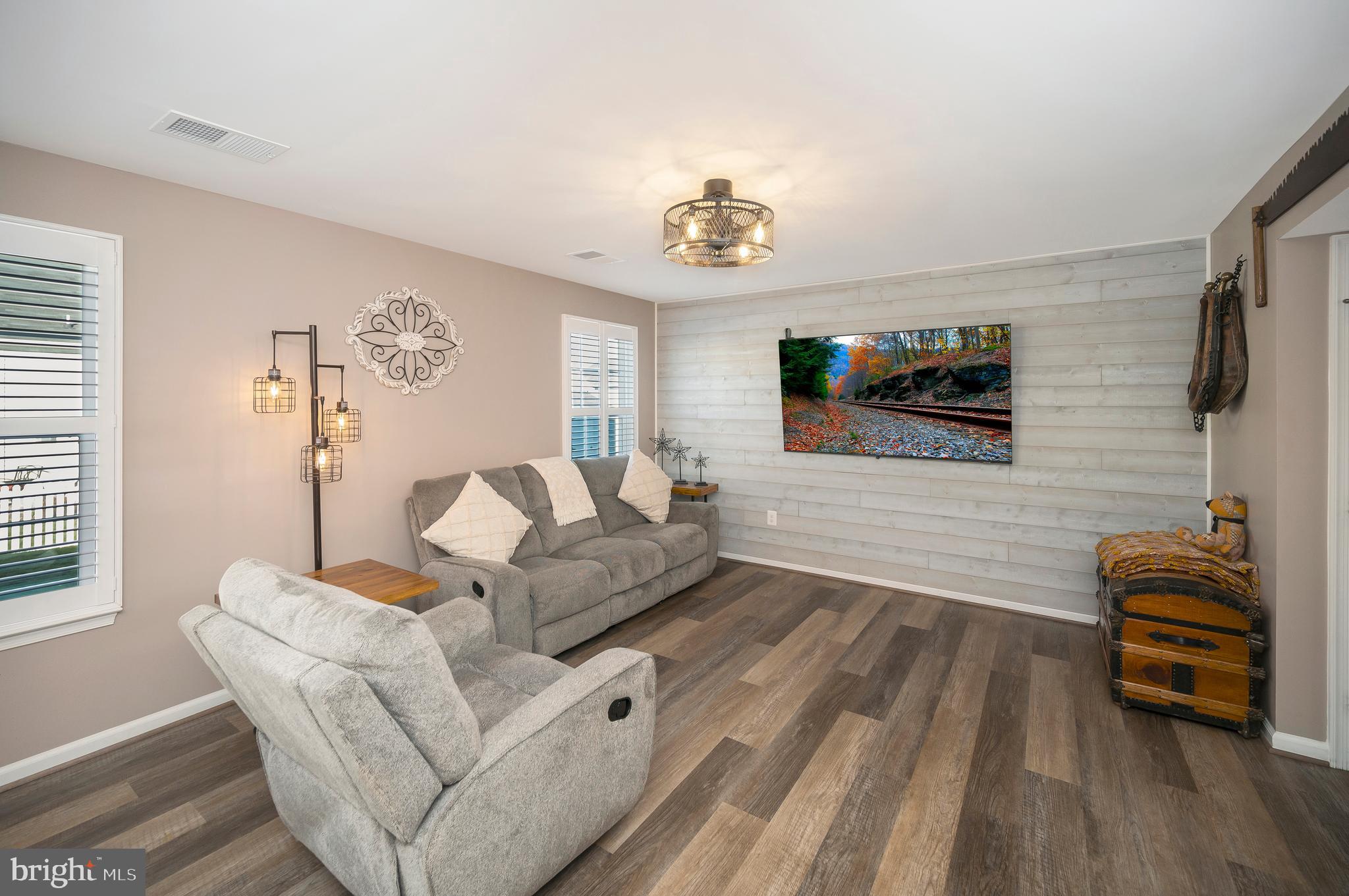 LEES PARKE - Residential