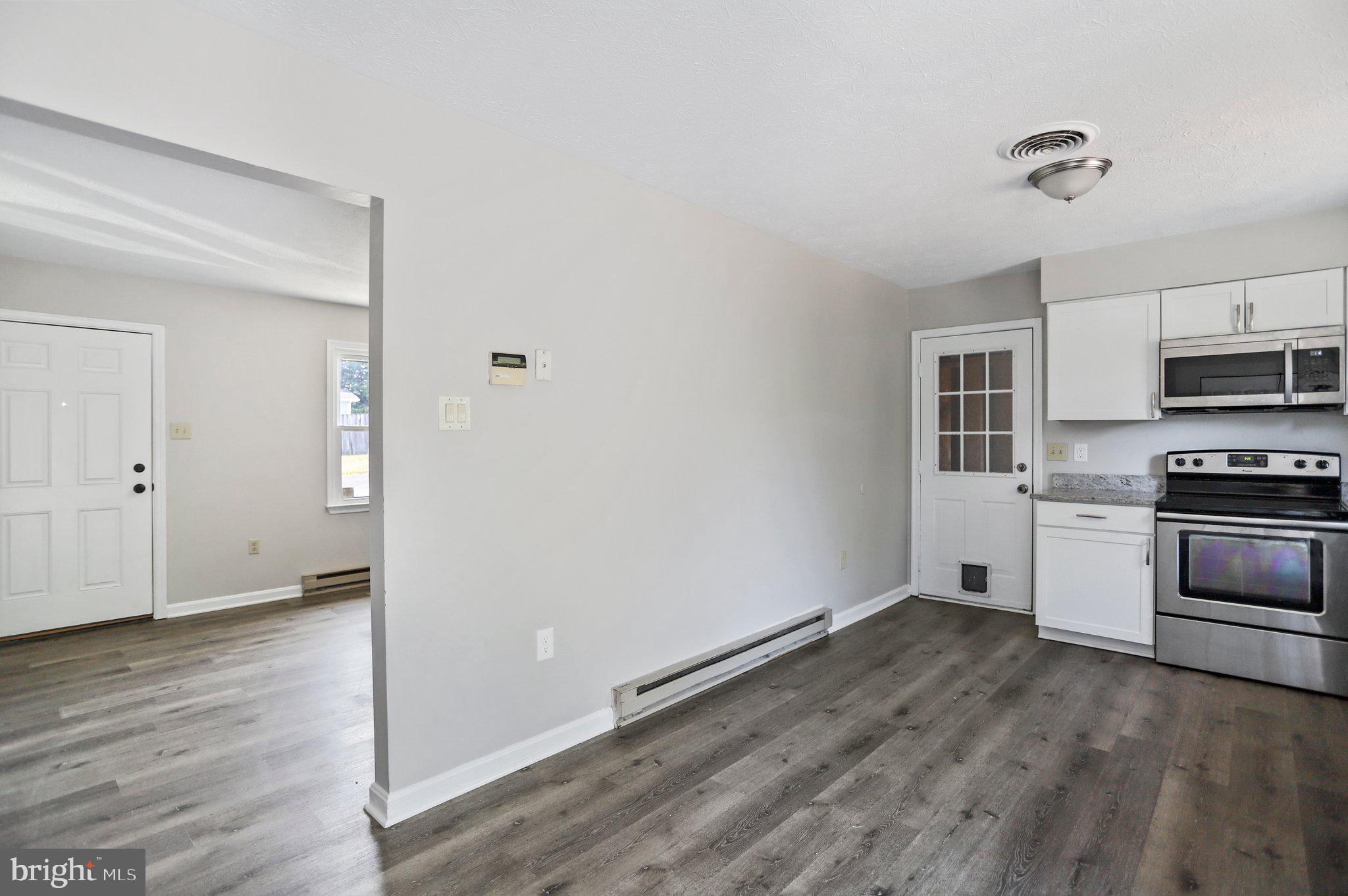 CREEKSIDE - Residential Lease