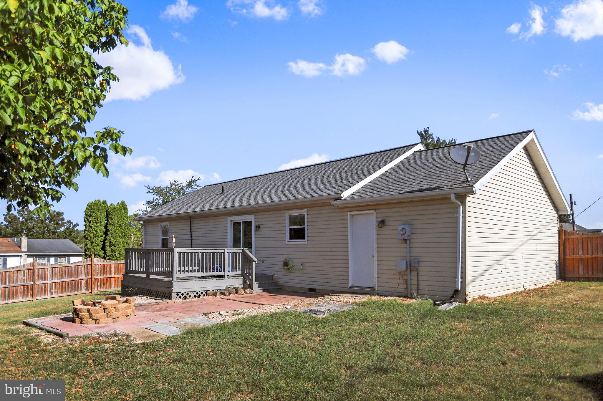 CREEKSIDE - Residential Lease