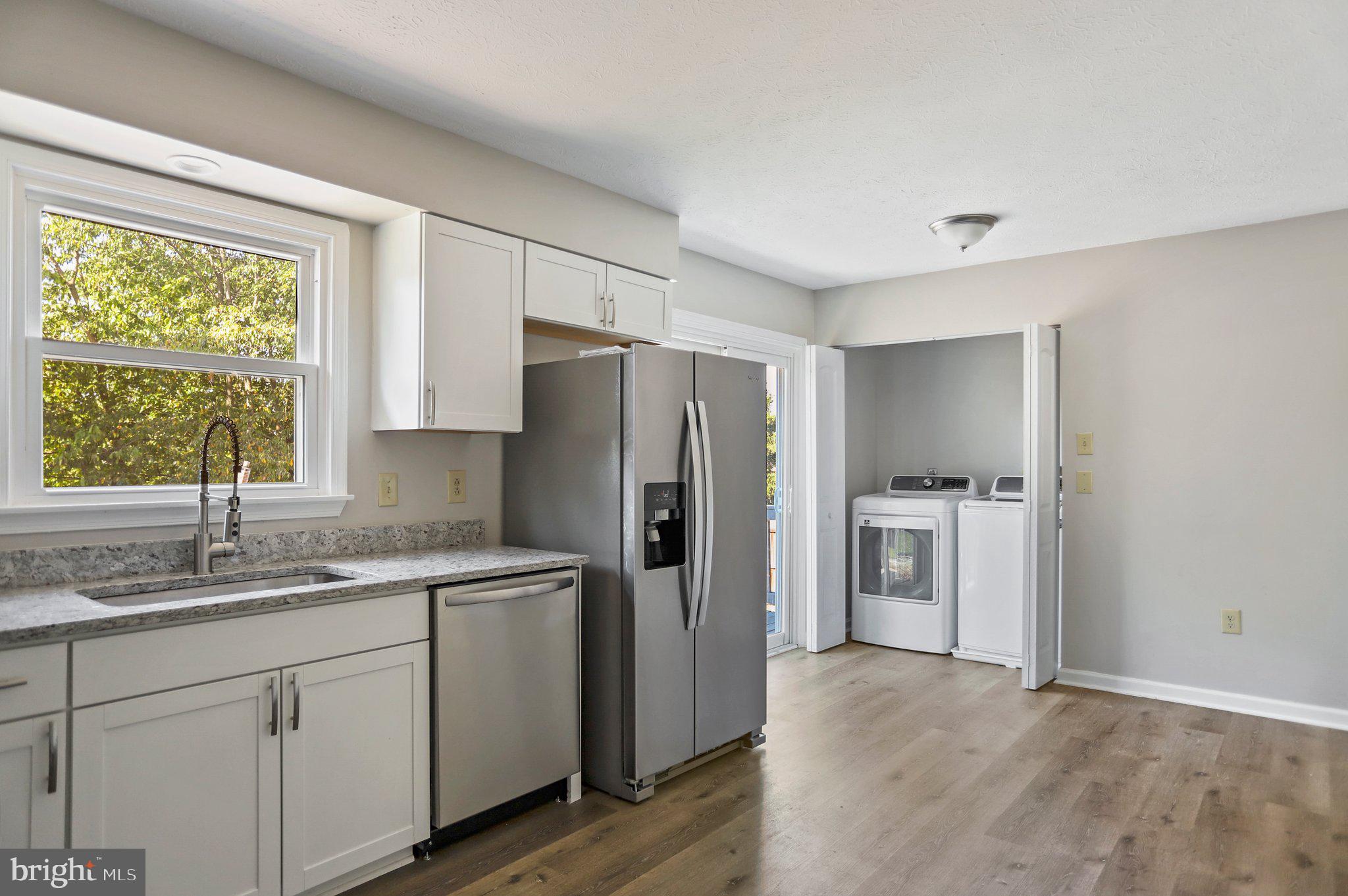 CREEKSIDE - Residential Lease