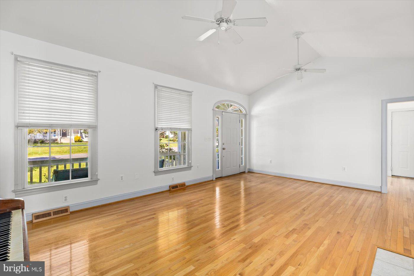 BOWLING GREEN MEADOWS - Residential