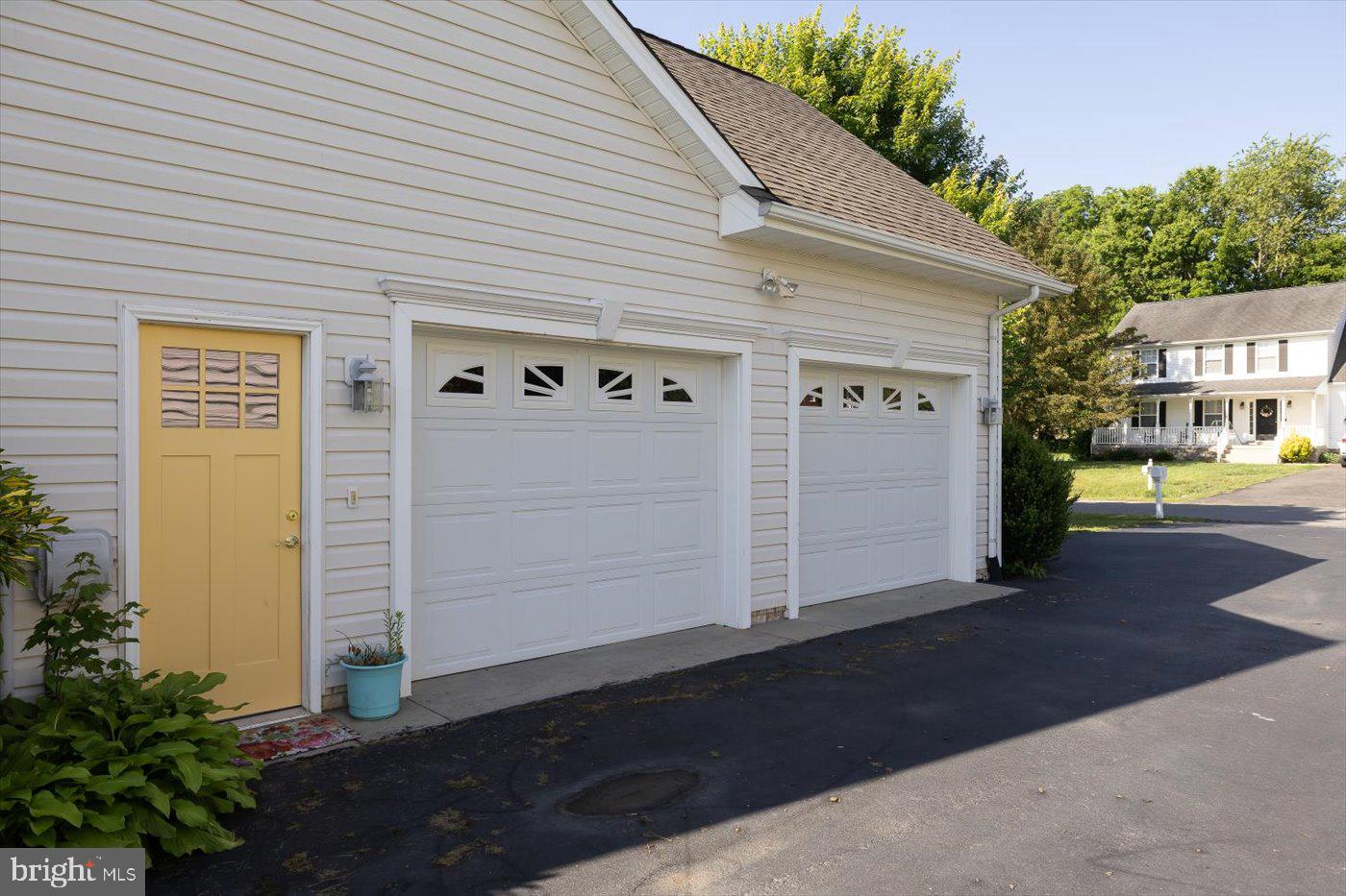 BOWLING GREEN MEADOWS - Residential