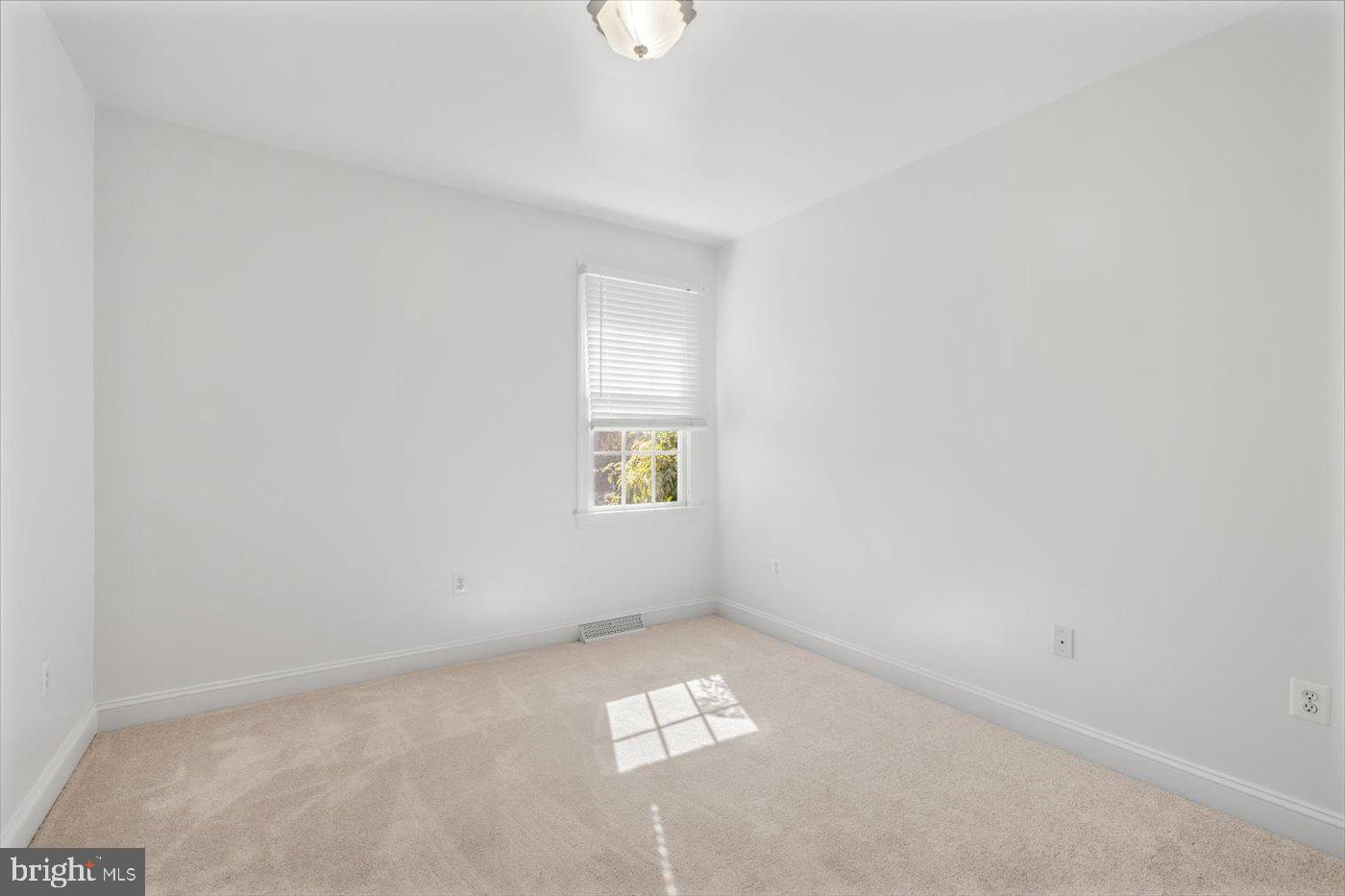 BOWLING GREEN MEADOWS - Residential