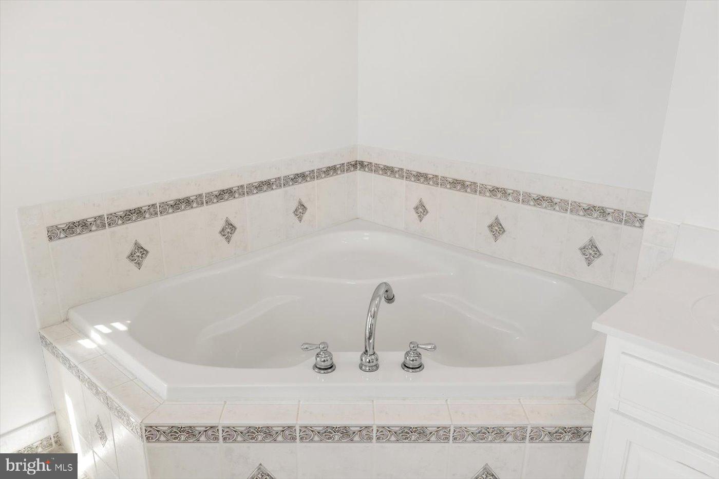 BOWLING GREEN MEADOWS - Residential