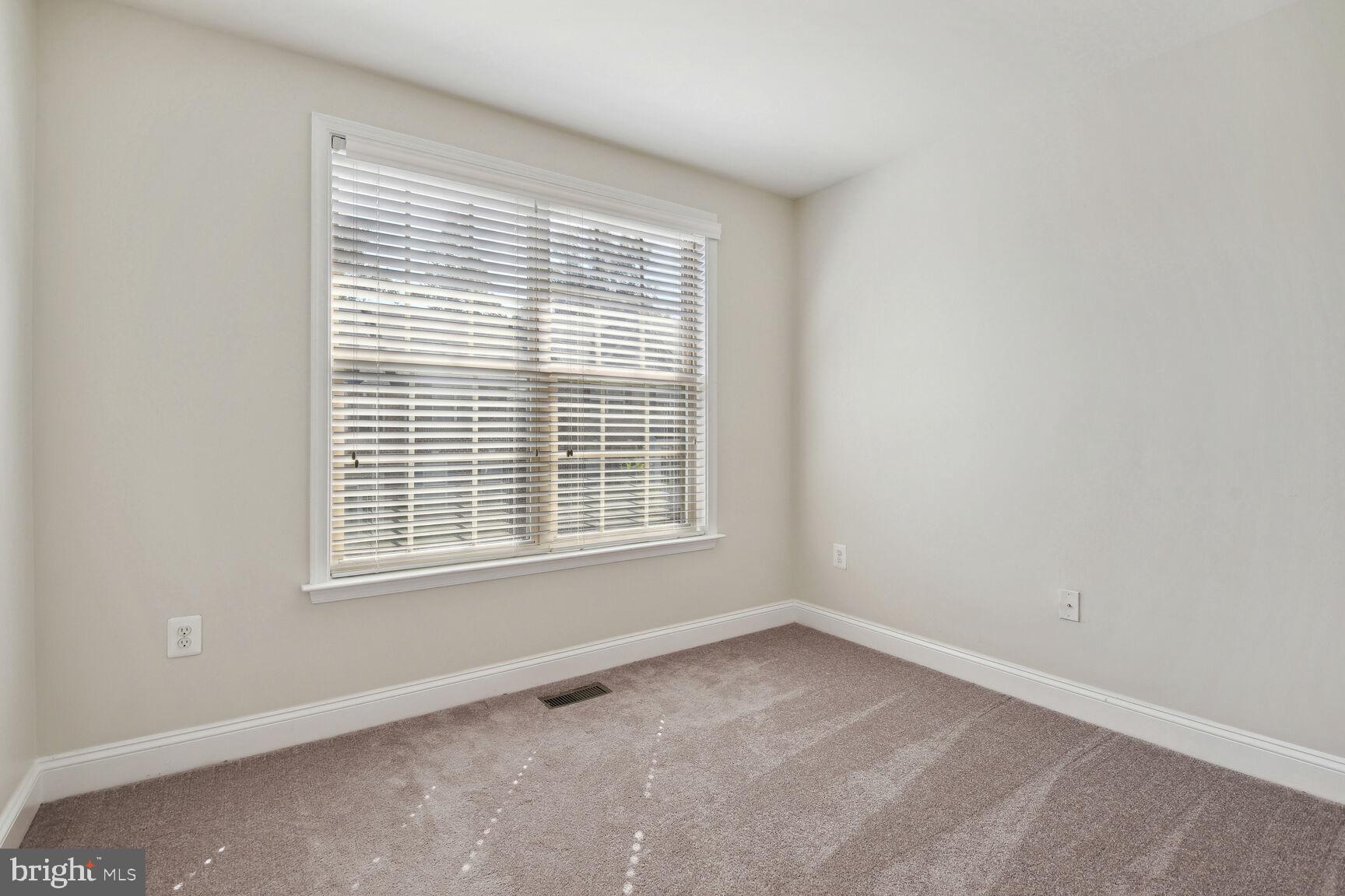 ROCKVILLE - Residential