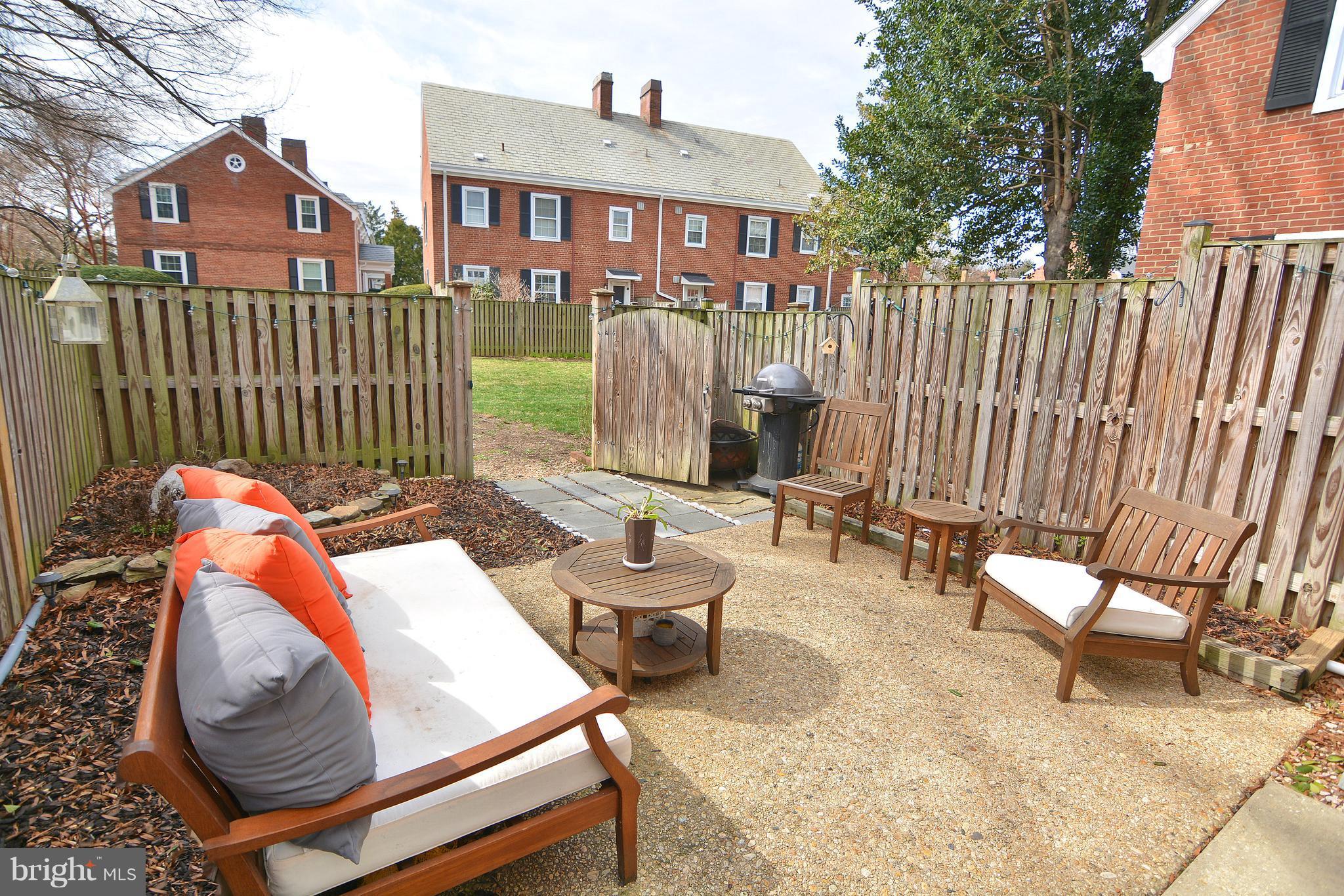 FAIRLINGTON - Residential