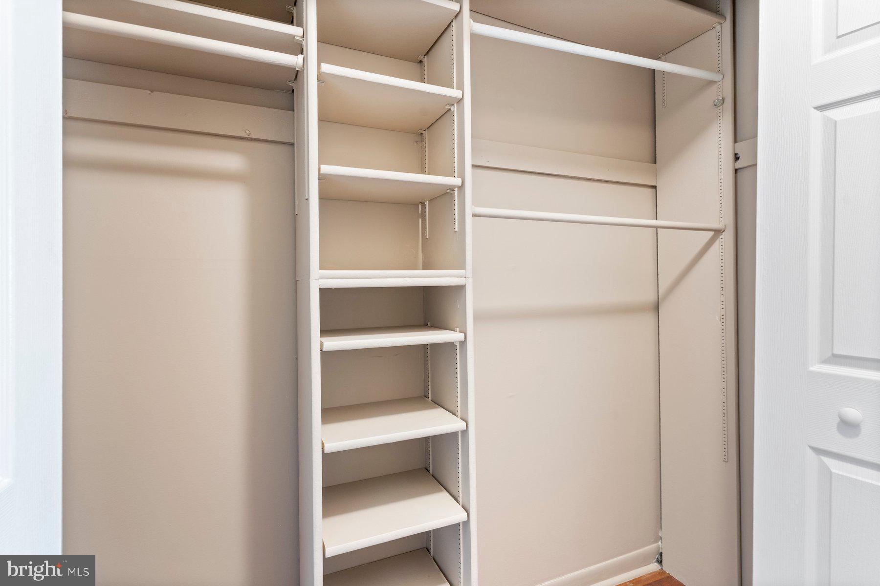 TREETOP - Residential