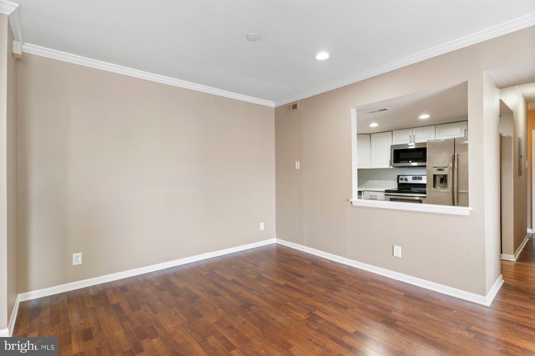 TREETOP - Residential