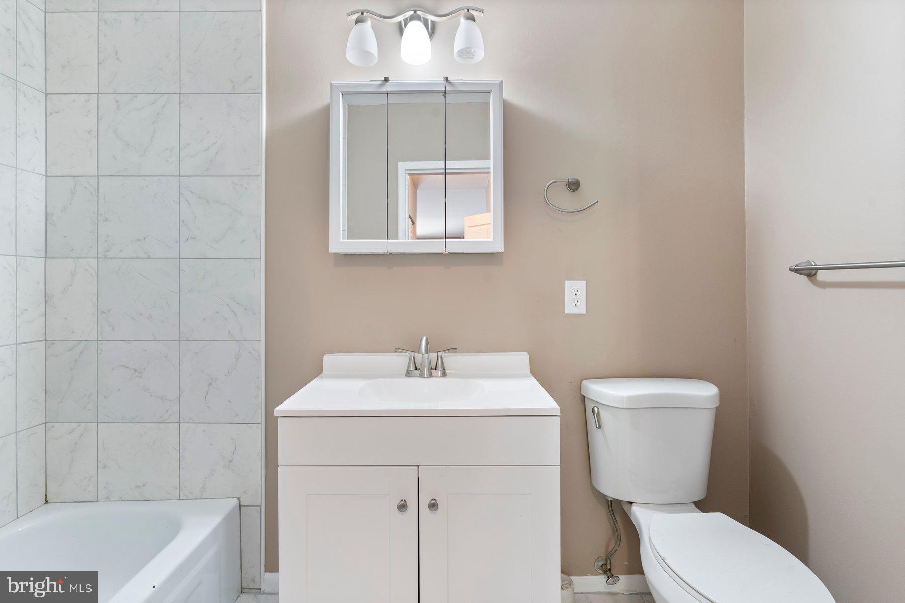 TREETOP - Residential