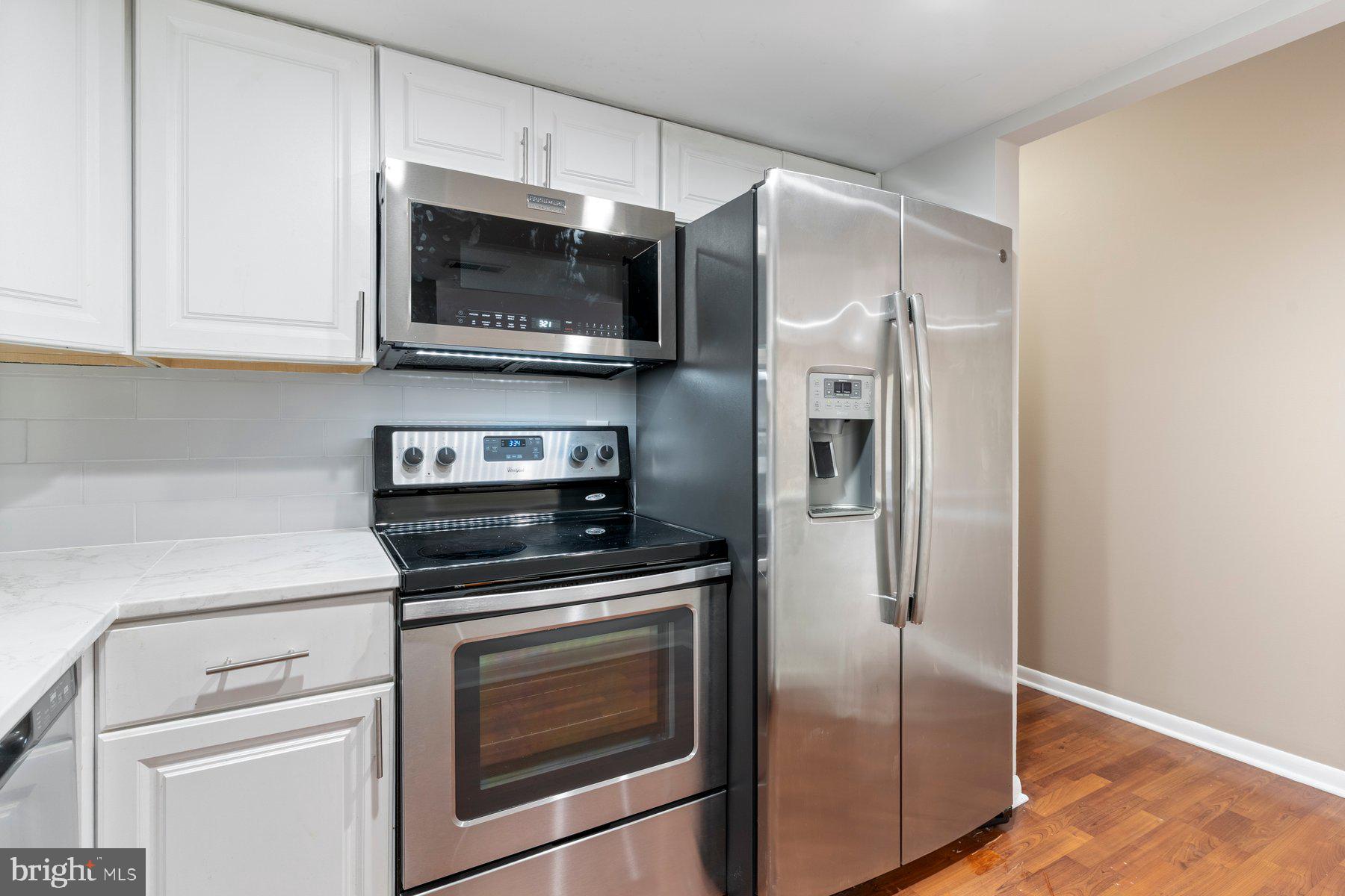 TREETOP - Residential