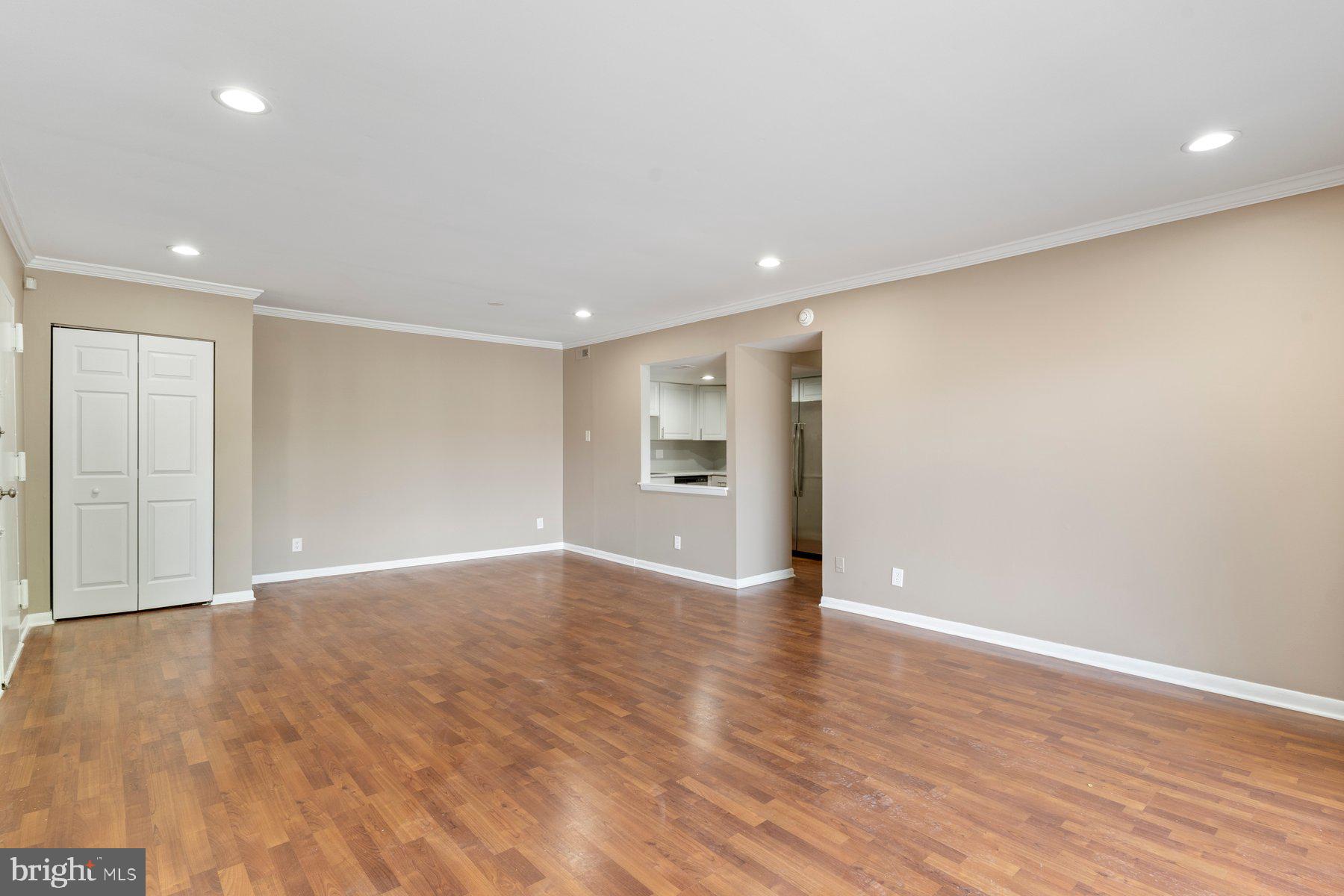 TREETOP - Residential