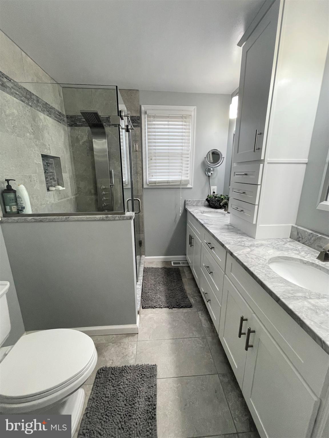 ST CHARLES SUB - HAMPSHIRE - Residential