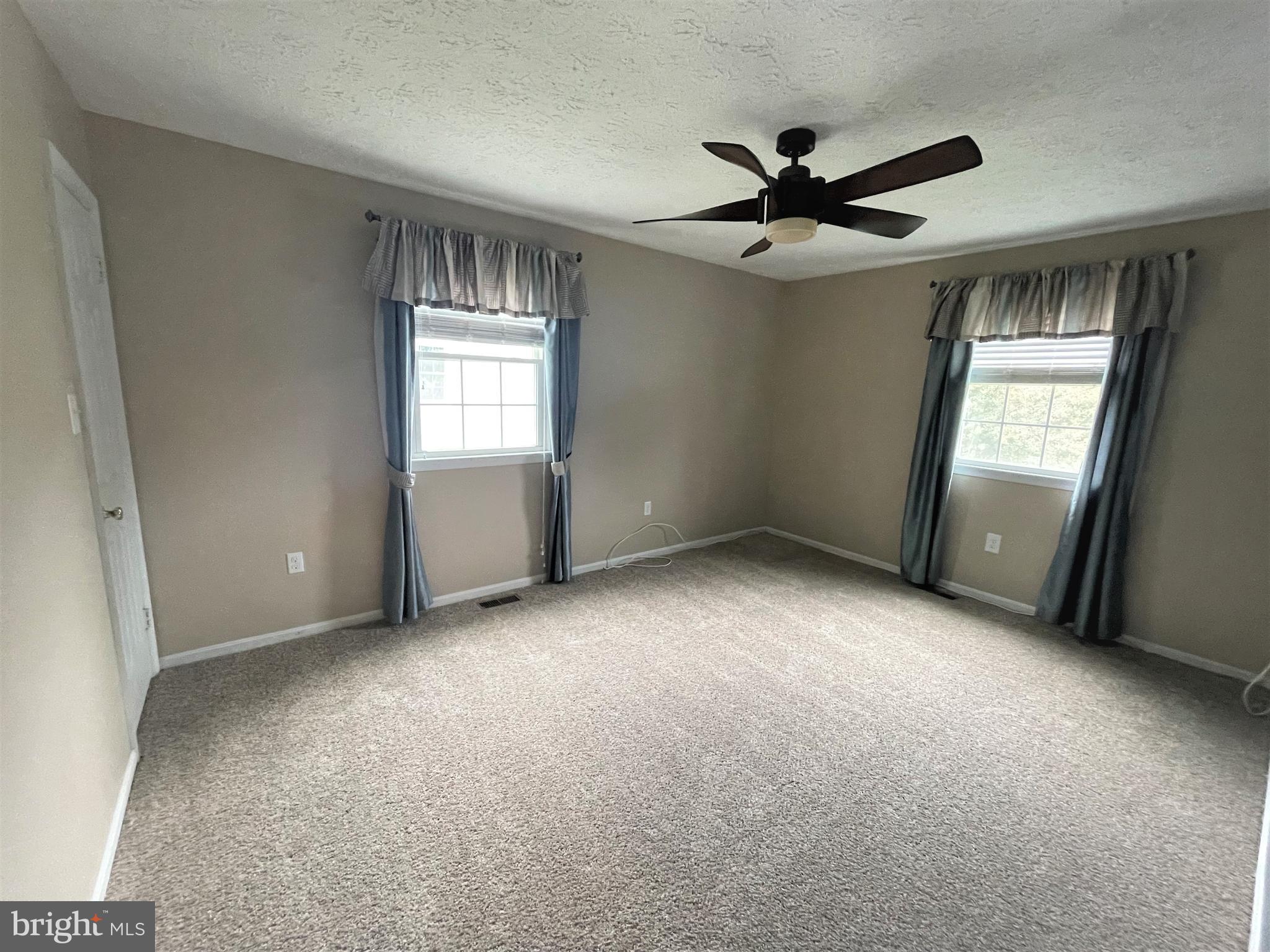 ST CHARLES SUB - HAMPSHIRE - Residential